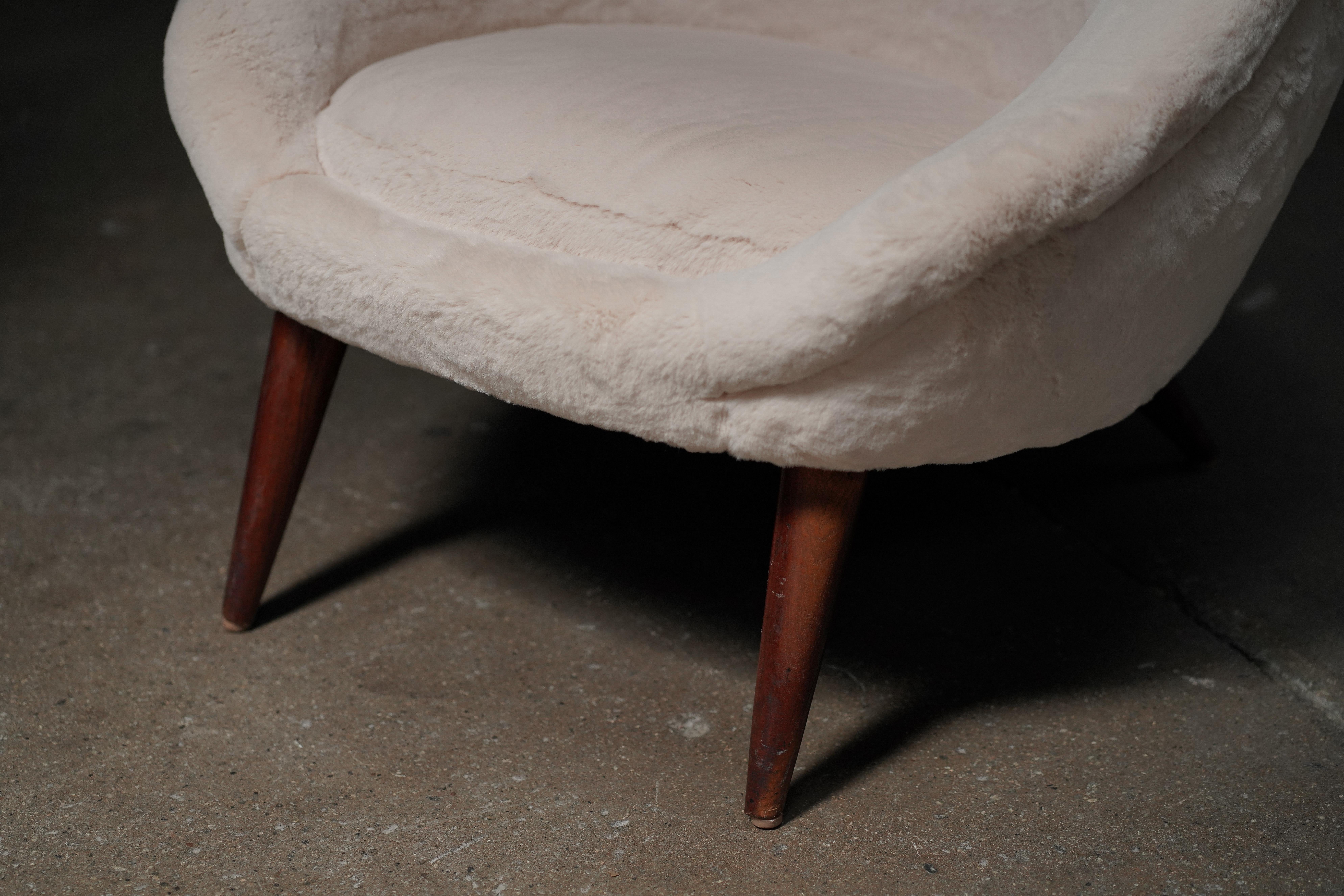 Fabric Pair of Italian of Egg Chairs For Sale