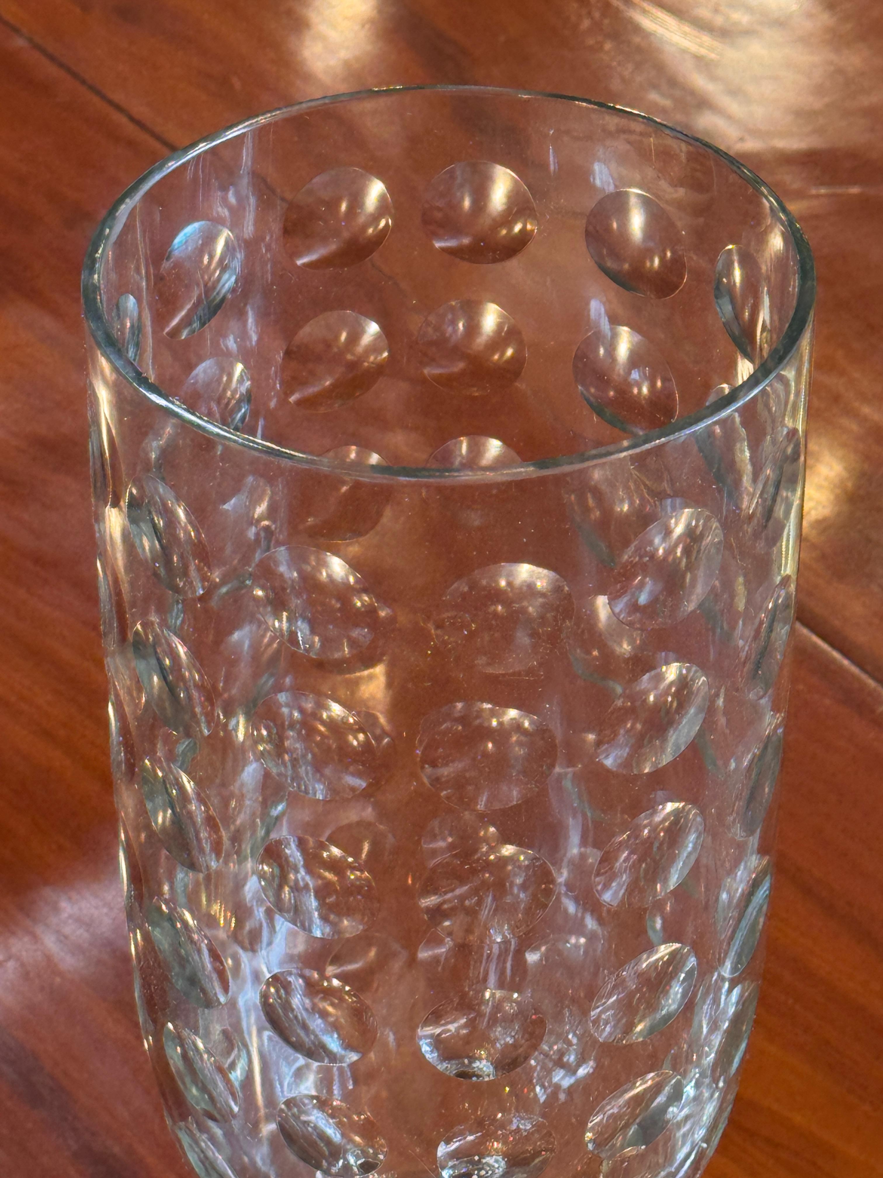 Pair of Egg-Cut Glass Urns on Tiered Bases For Sale 4
