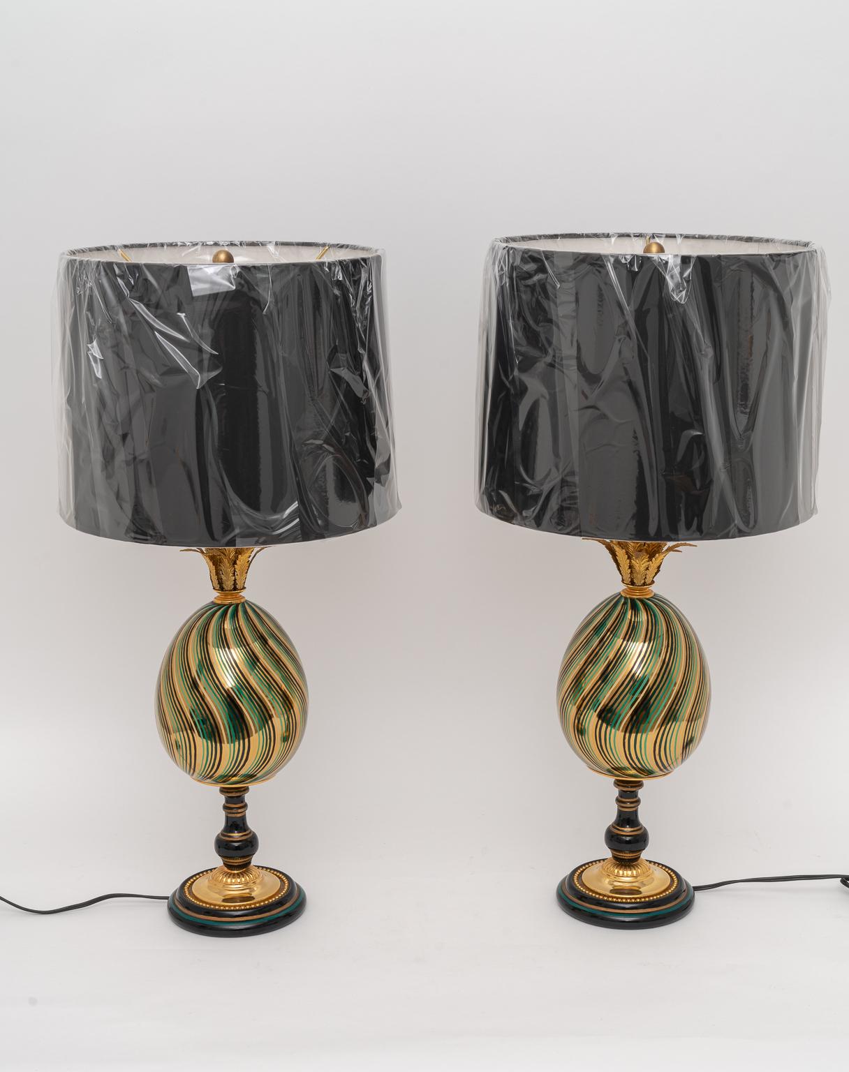 Hand-Painted Pair of Egg Form Table Lamps For Sale