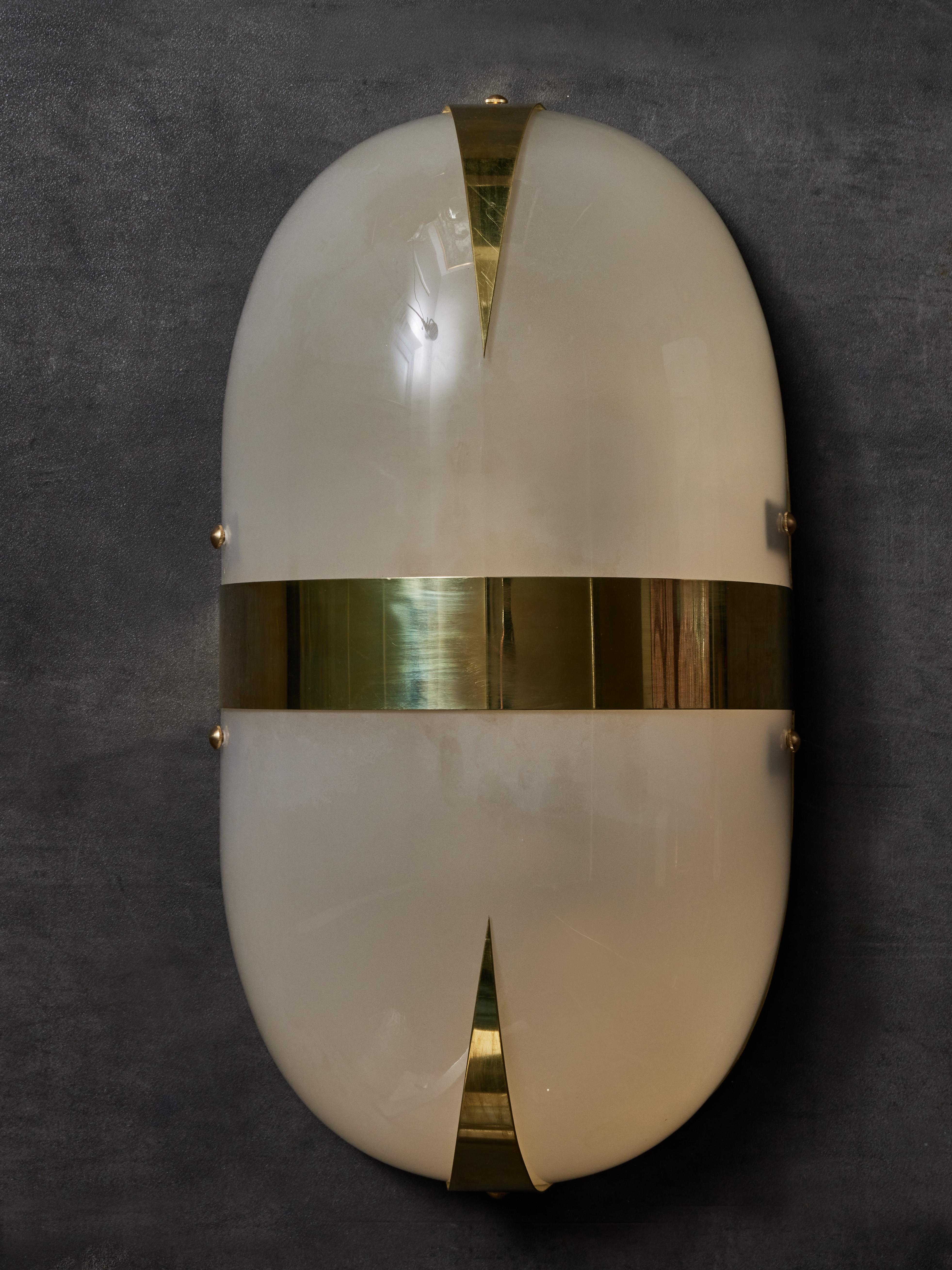 Mid-Century Modern Pair of Egg Shaped Murano Glass Wall Sconces For Sale