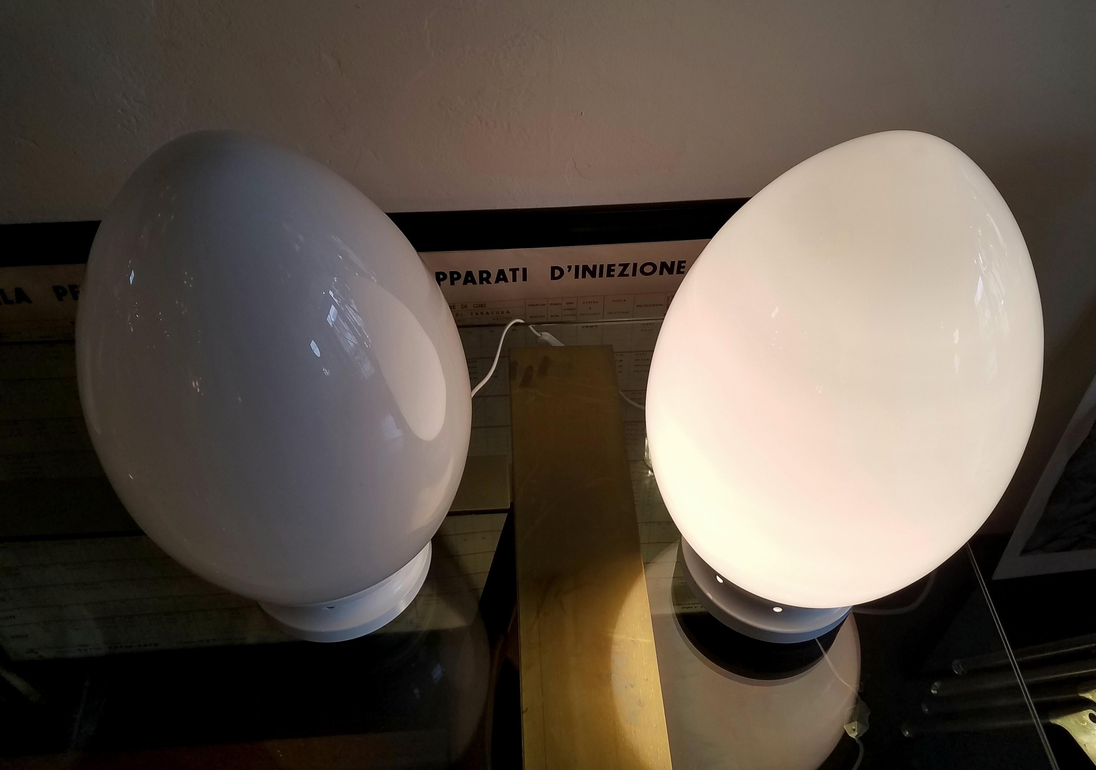 European Pair of Egg Table Lamps by Fontana Arte For Sale