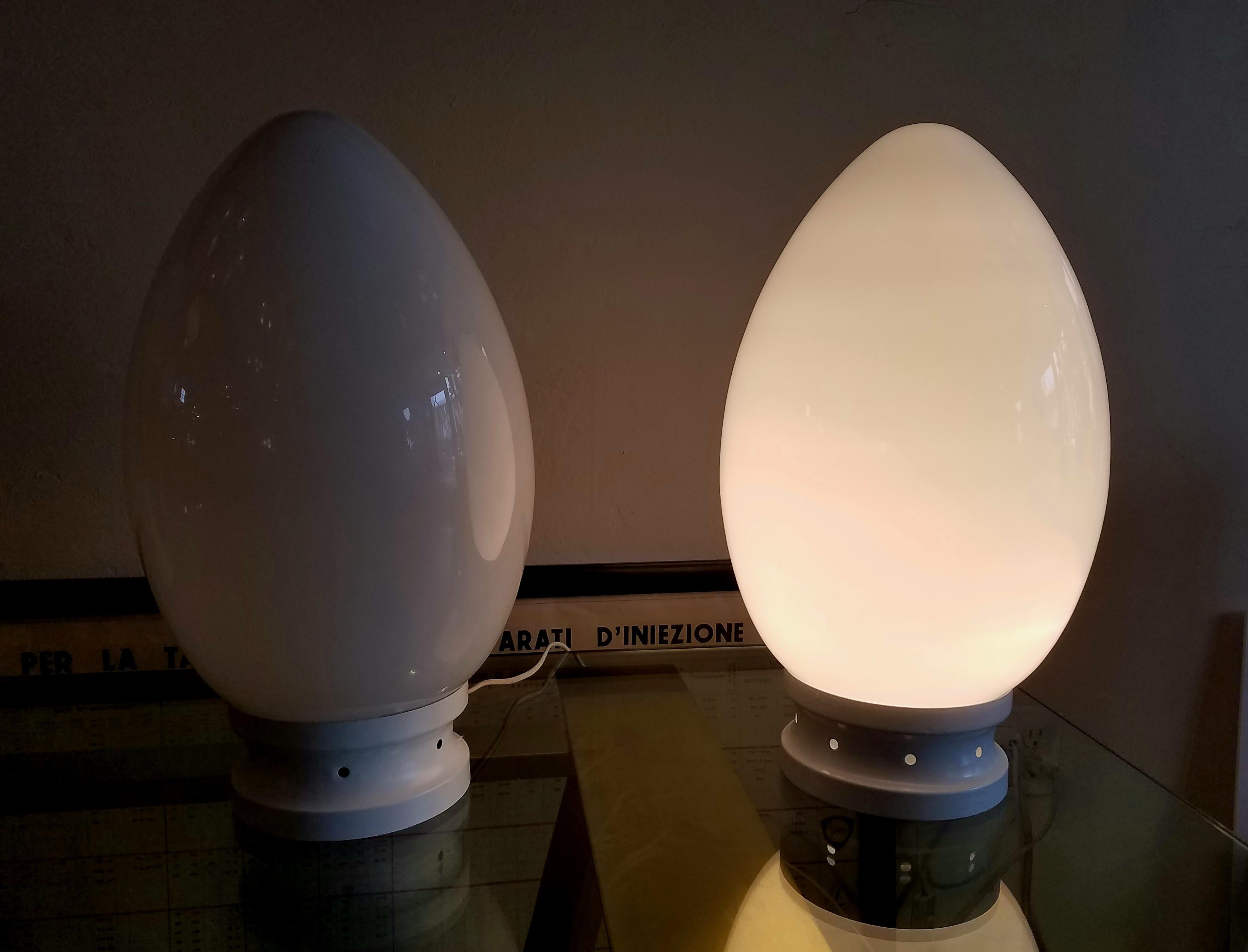 Pair of Egg Table Lamps by Fontana Arte In Good Condition For Sale In Los Angeles, CA
