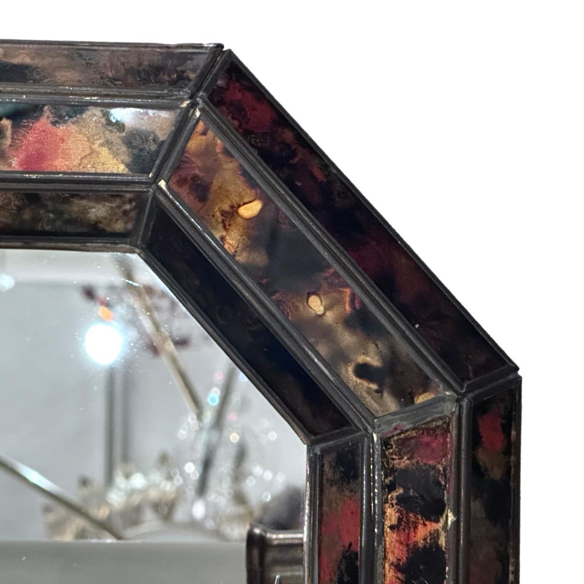 Milieu du XXe siècle Paire d'appliques en miroir Églomisé en vente