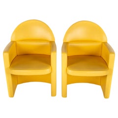 Paire de chaises de réunion EGO en cuir jaune vif de Poltrona Frau Italie