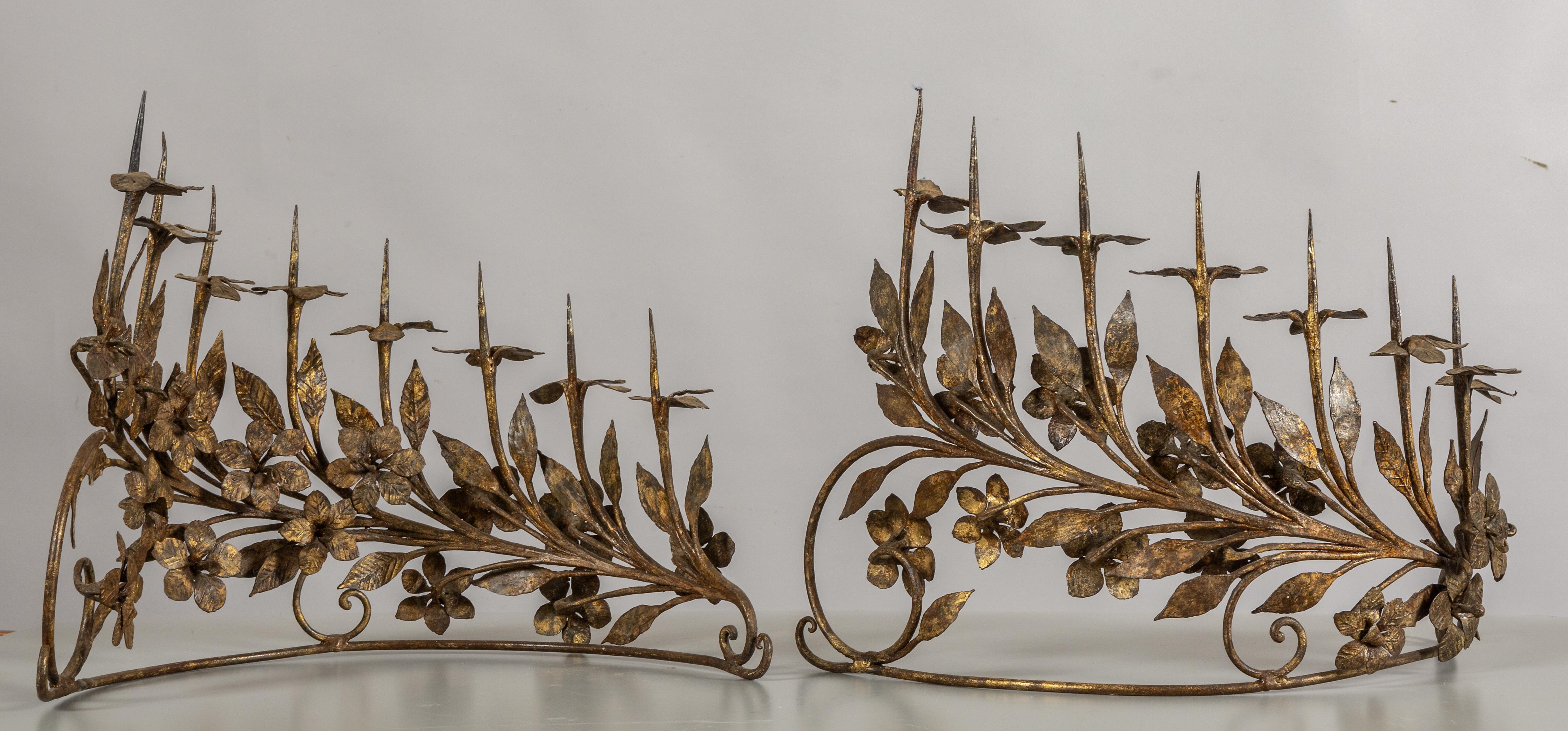 Gothic Pair of eight-light antique vintage Italian candelabrum in wrought gilded iron For Sale