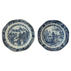 Fine Pair of Eighteenth Century Hexagonal Chinese Export Blue and White Plates