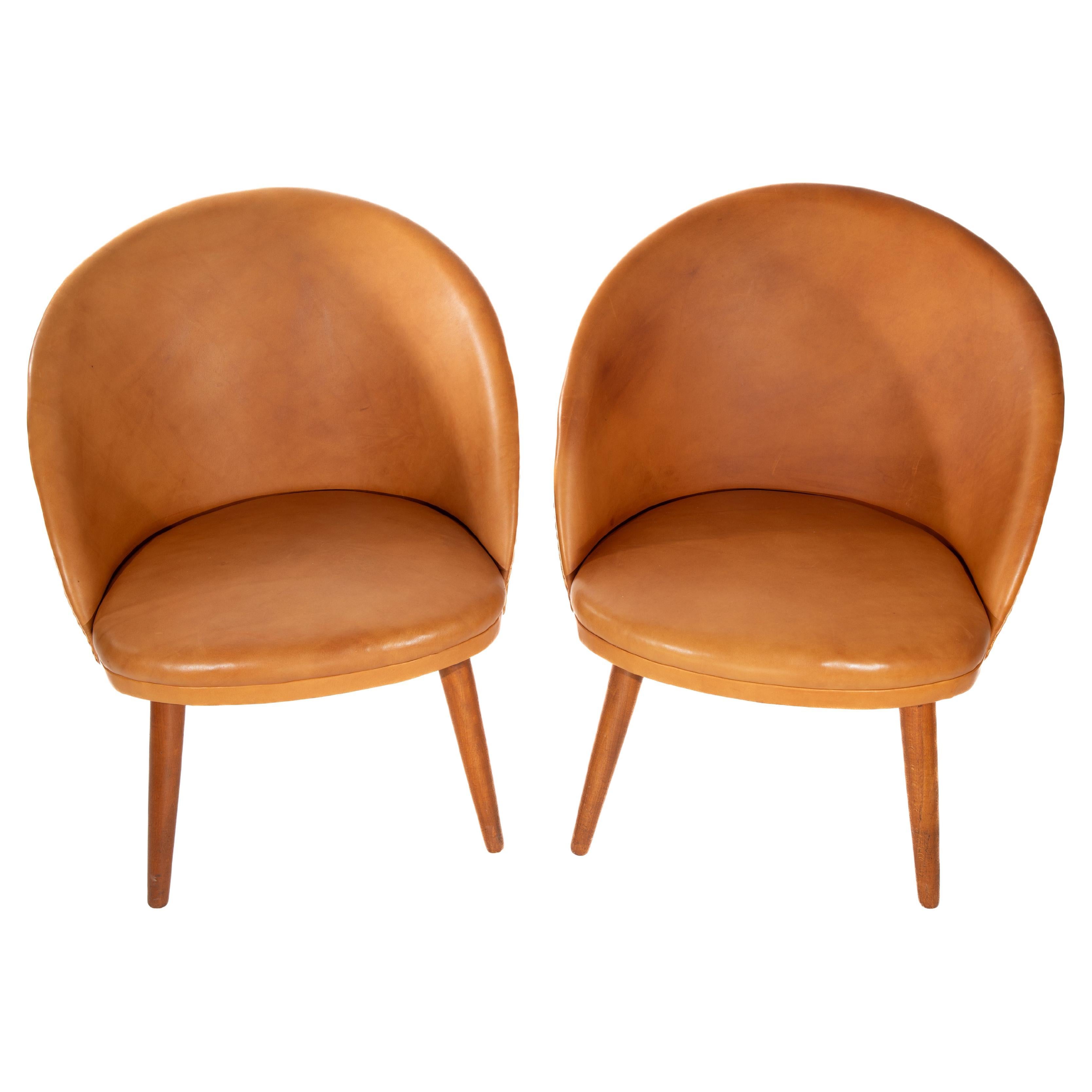 Pair of Ejvind Johansson, Model 301 Lounge Chairs For Sale
