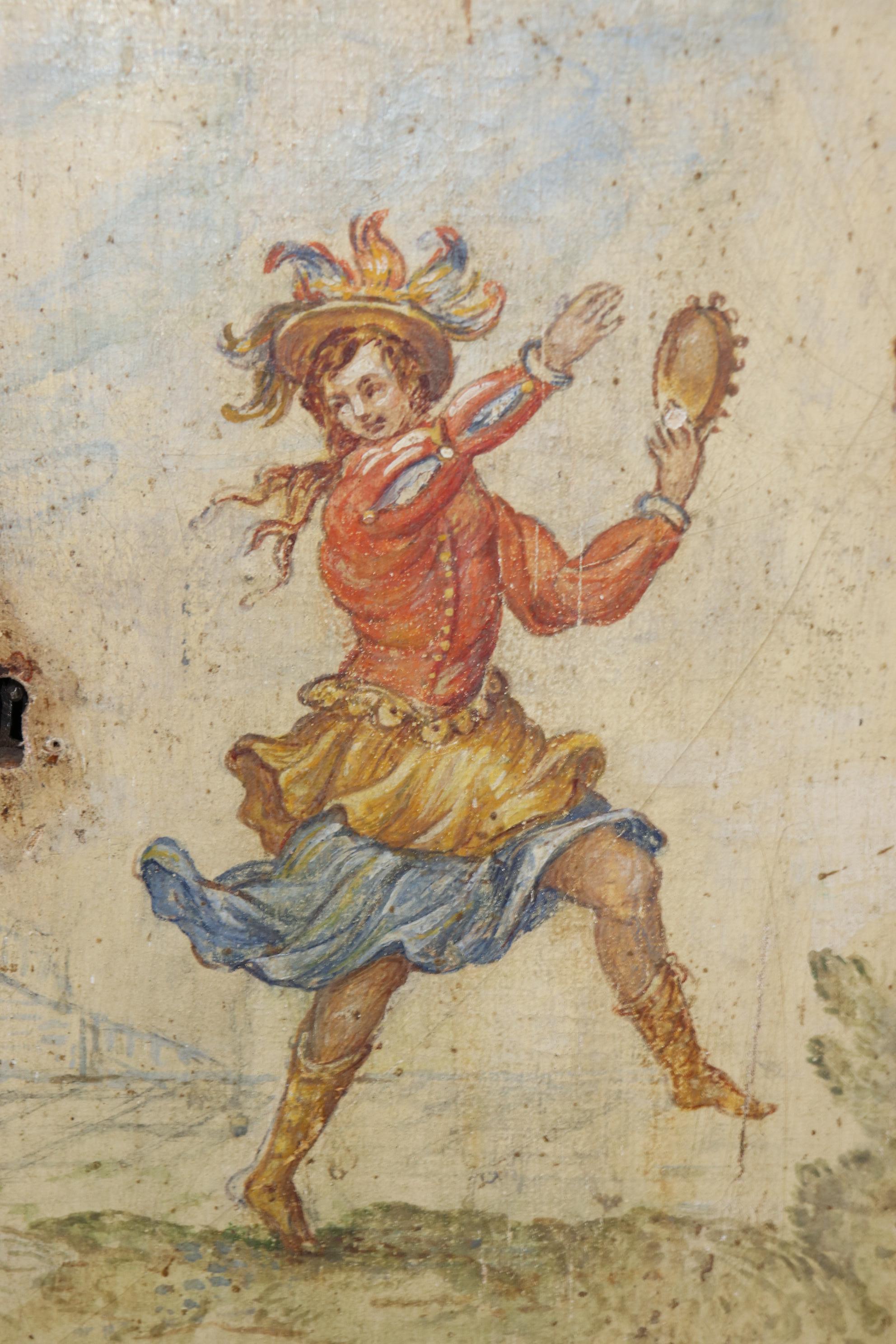 ¡Son maravillosos y caprichosos! Fíjate en las asombrosas encimeras decoradas con pintura de imitación de mármol y en las increíbles figuras de bufones, sátiros y leones. La pintura es tan magnífica y con la pátina desgastada por el tiempo es