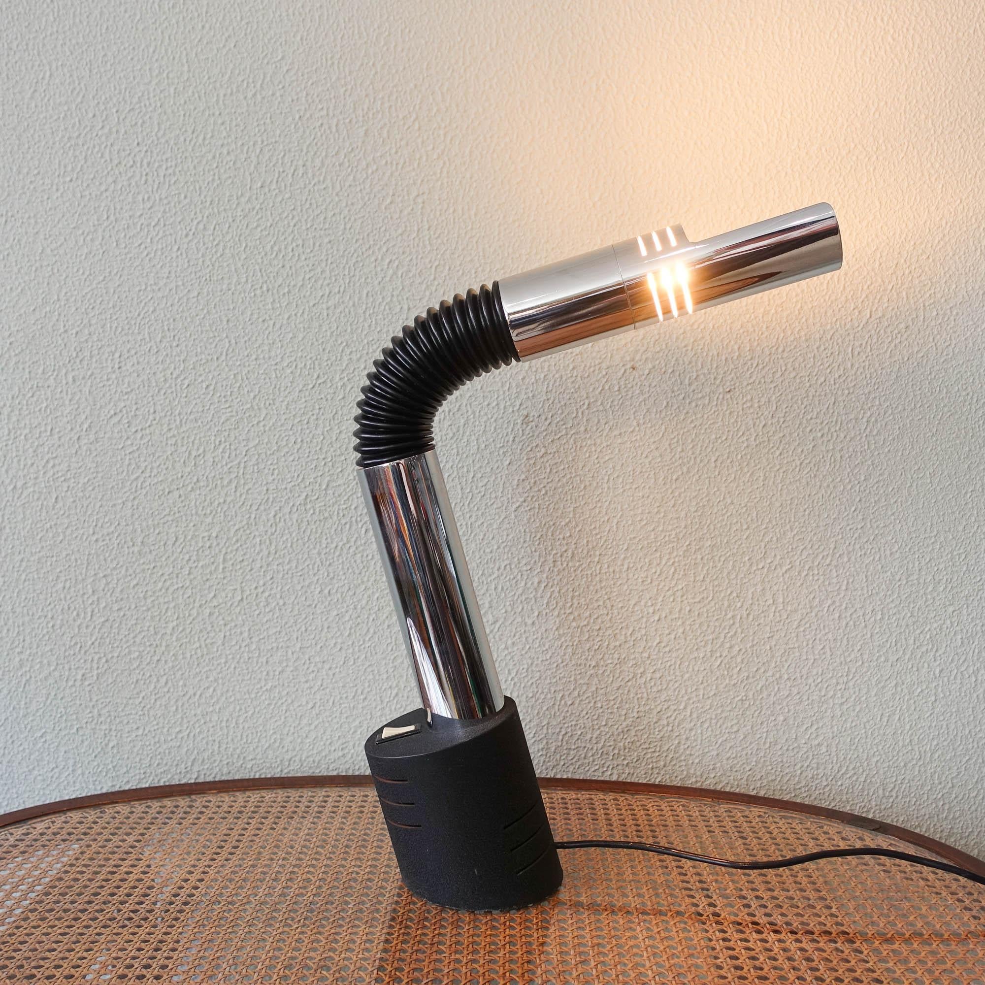 Pair of “Elbow” Table Lamp by E. Bellini for Targetti Sankey, 1970s For Sale 10