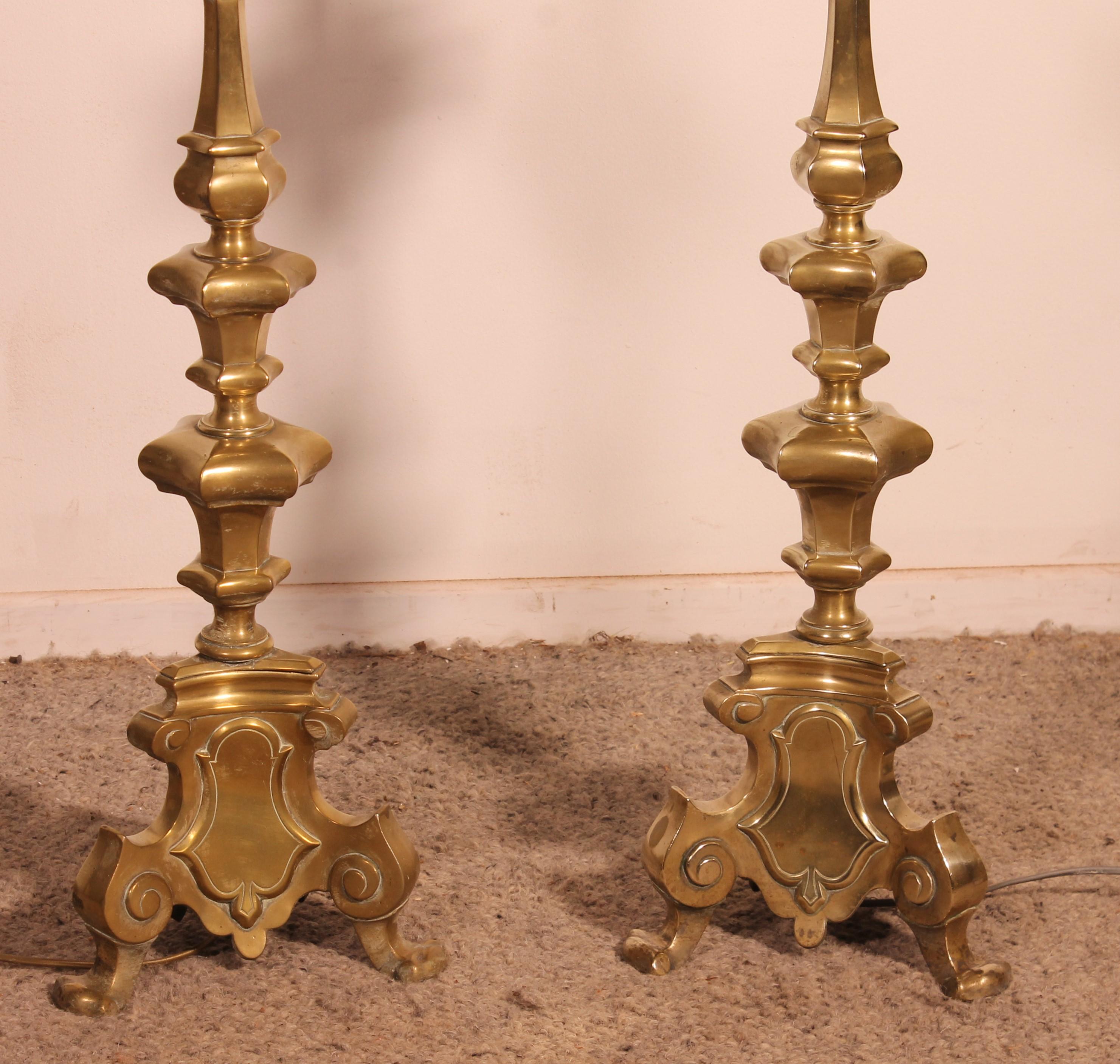 Paar elektrifizierte Bronze-Kerzenständer - Italien - 17. Jahrhundert (Renaissance) im Angebot