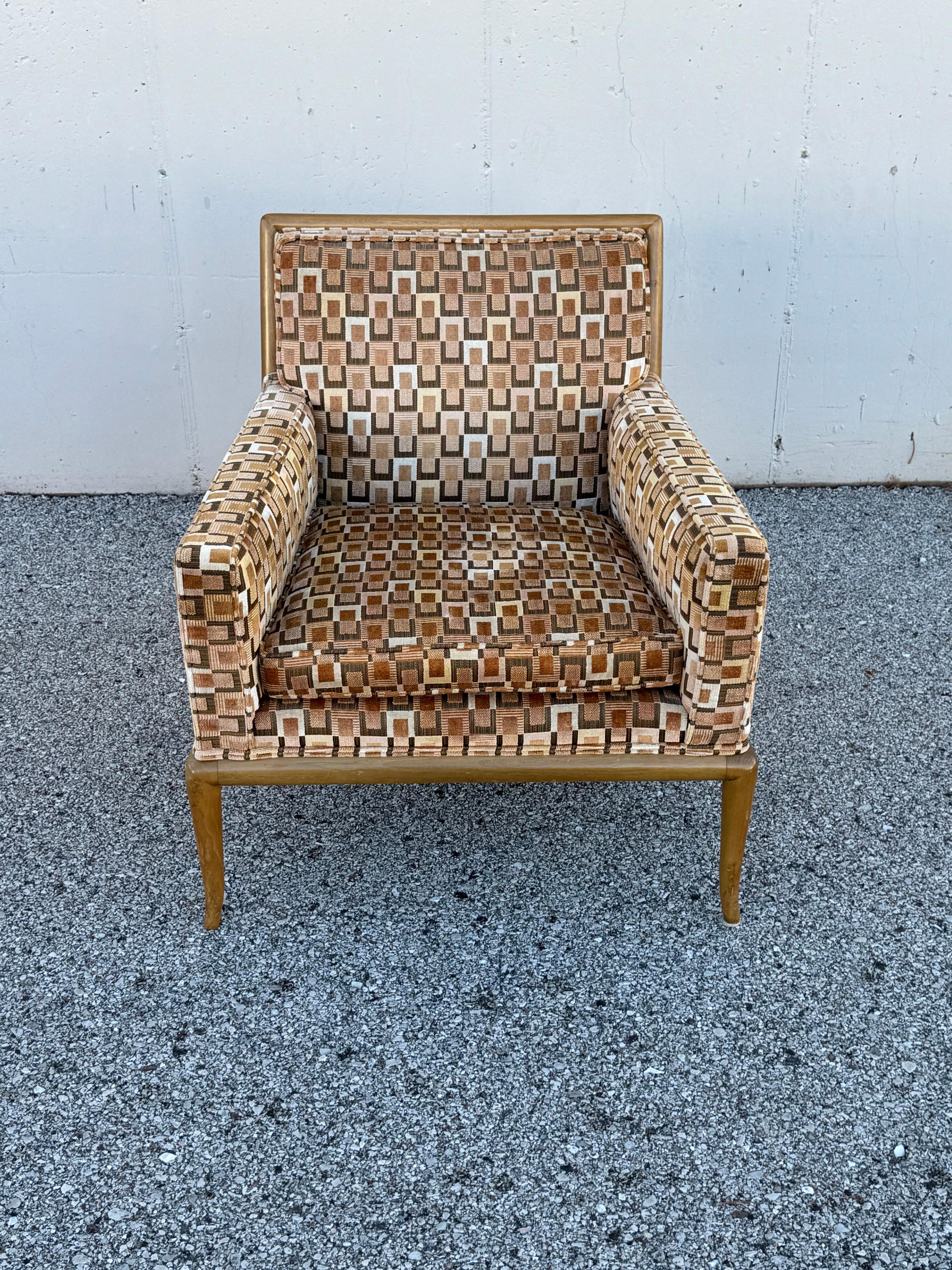 Pair of Elegant 1950s T.H. Robsjohn-Gibbings for Widdicomb Lounge Chairs Tapicería en venta