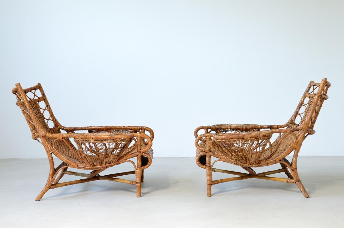 European Pair of elegant '50 willow armchairs  For Sale