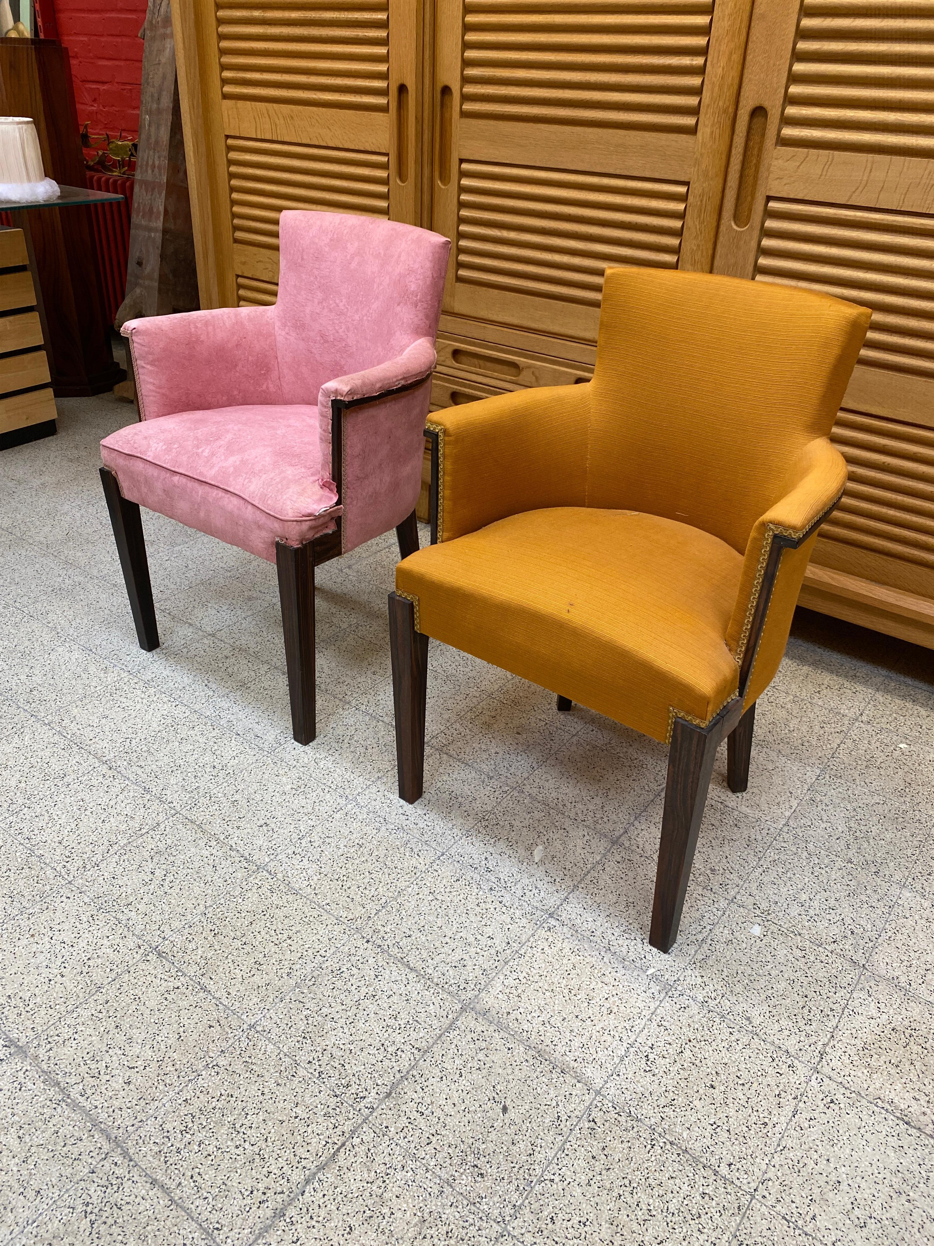 French Pair of Elegant Art Deco Armchairs in the Style of Dominique, circa 1930-1940 For Sale