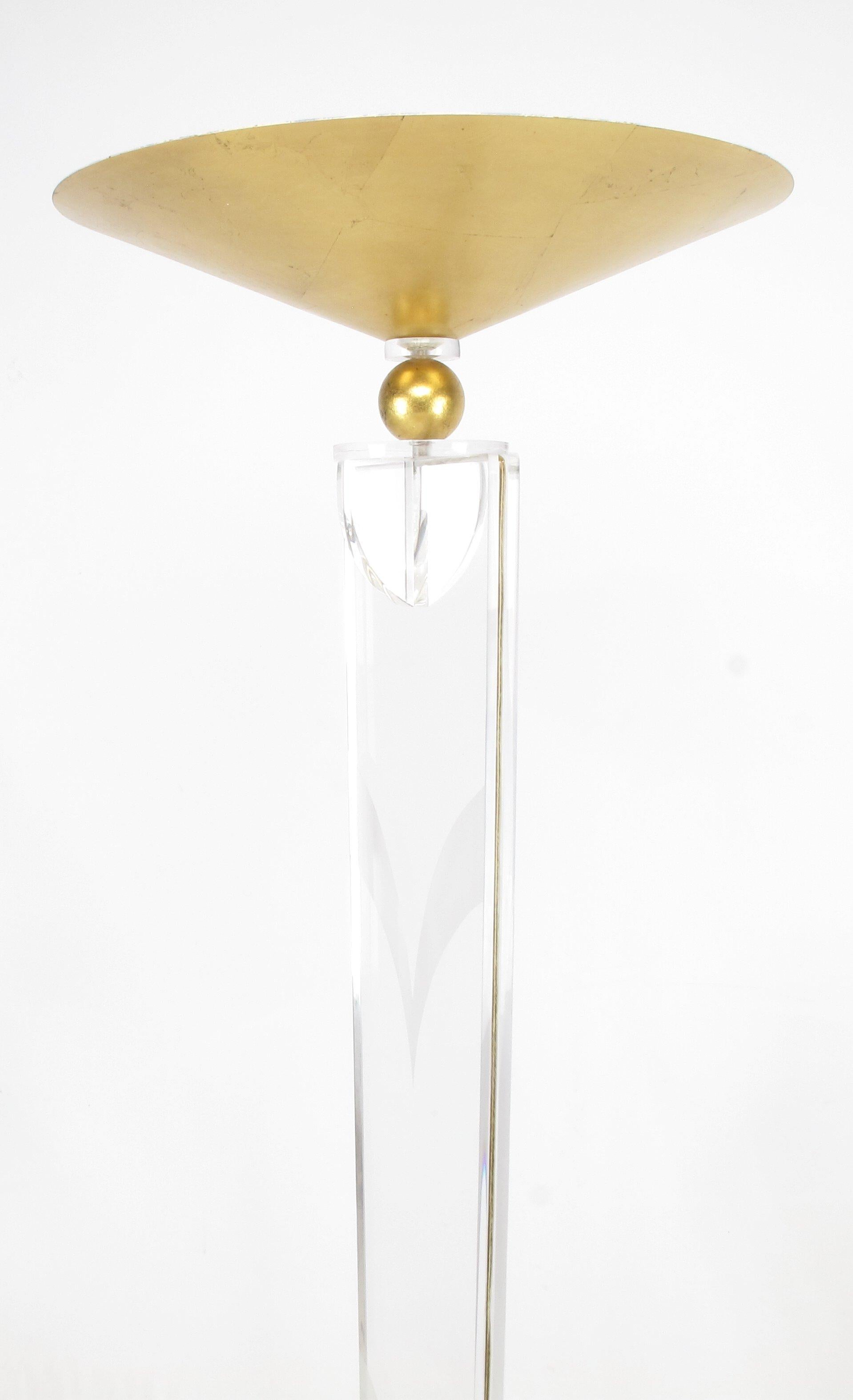 Paire d'élégants torchères en lucite de style néo-Art déco par Hivo Van Teal Bon état - En vente à Chicago, IL