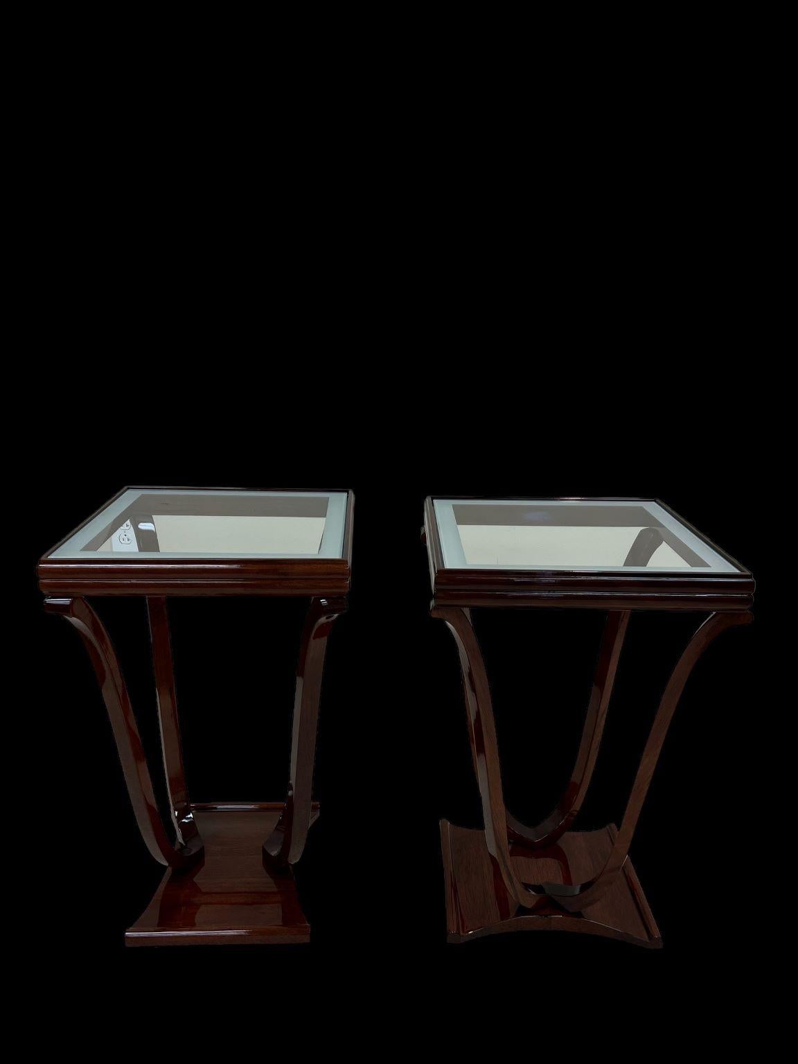 Mid-20th Century Pair of Elegant Art Deco Tulip Shaped Glass Top End Tables American C.1930's