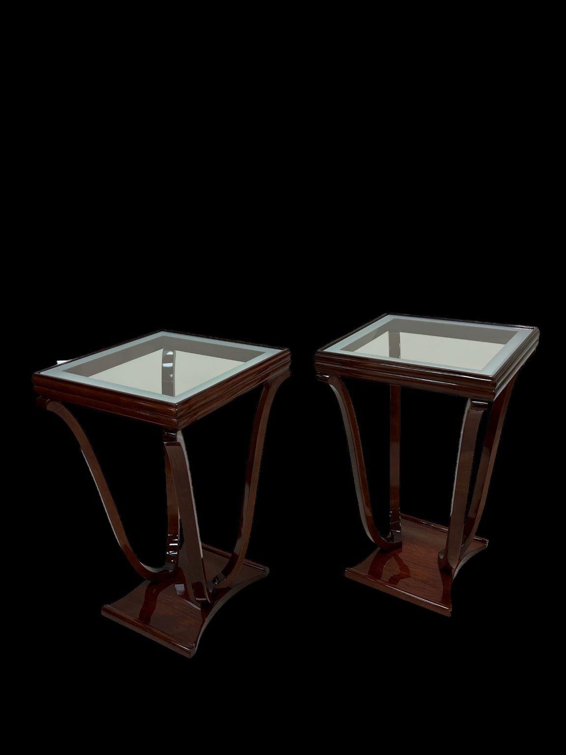 Pair of Elegant Art Deco Tulip Shaped Glass Top End Tables American C.1930's 4