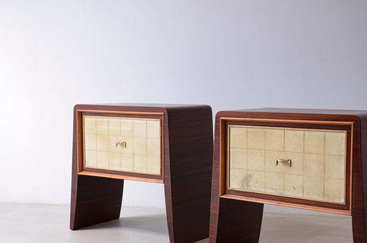 Paar elegante Nachttische, Paolo Buffa zugeschrieben (Holz)