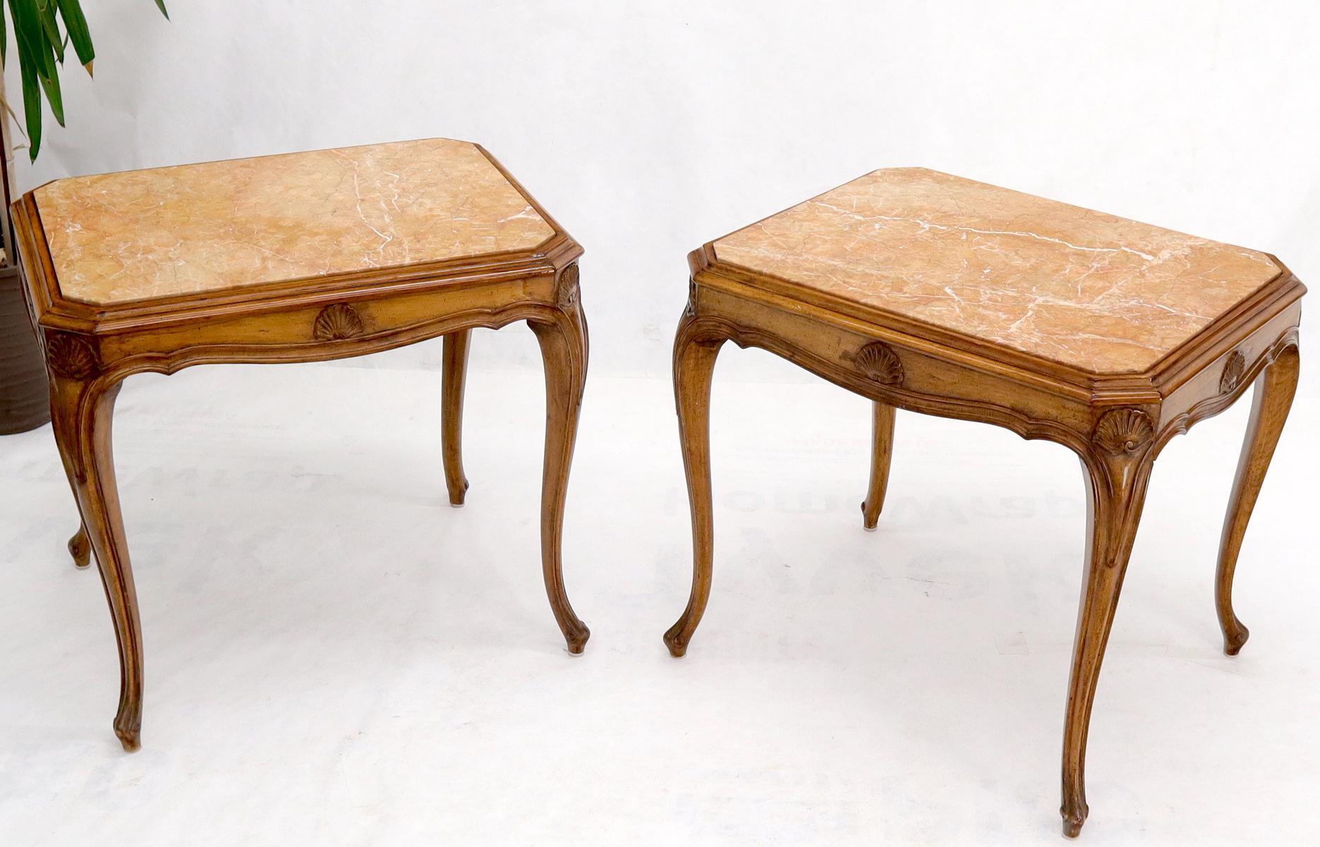 Hardwood Pair of Elegant Carved Wood Rouge Marge Top End Lamp Tables Stands