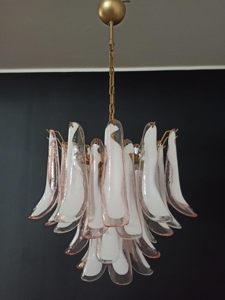 Pair of Elegant Chandeliers White and Pink Petals, Murano, 1990 5