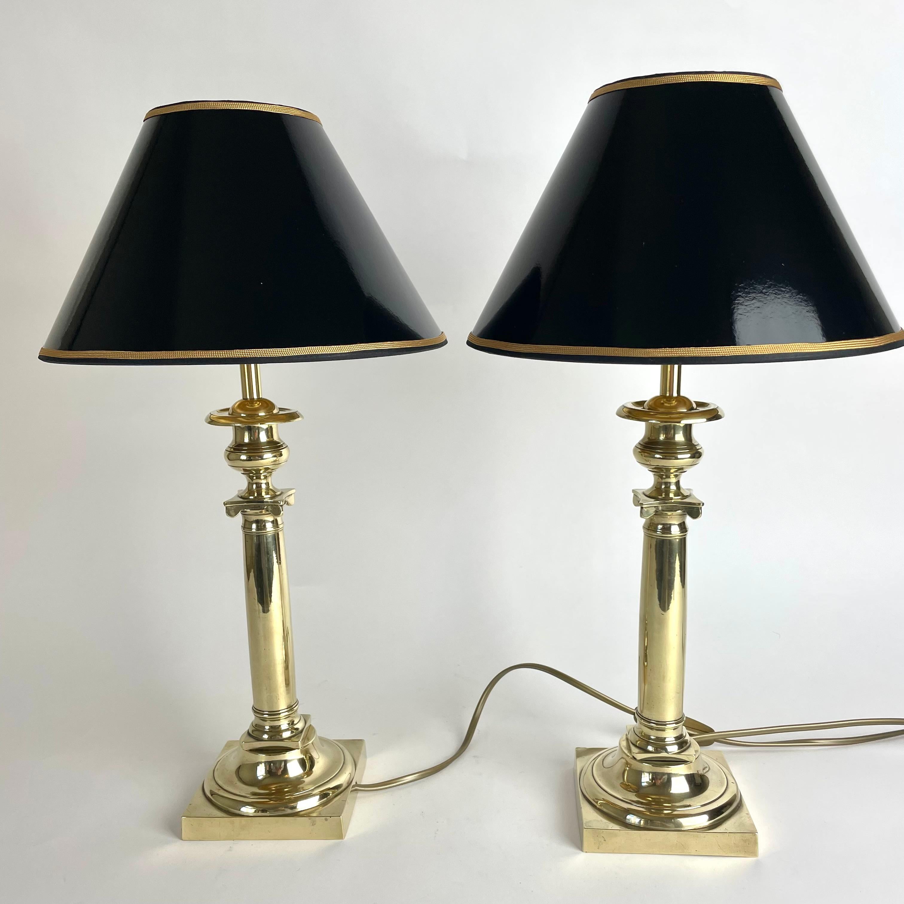 Elegante Empire-Tischlampen aus Bronze, Paar. Anfang 19. Jahrhundert im Angebot 5