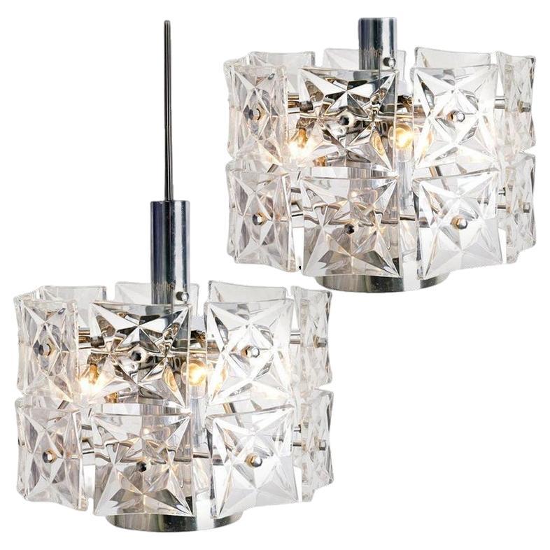 Pair of Elegant Fine Modern Kinkeldey Chandeliers, 1970 For Sale