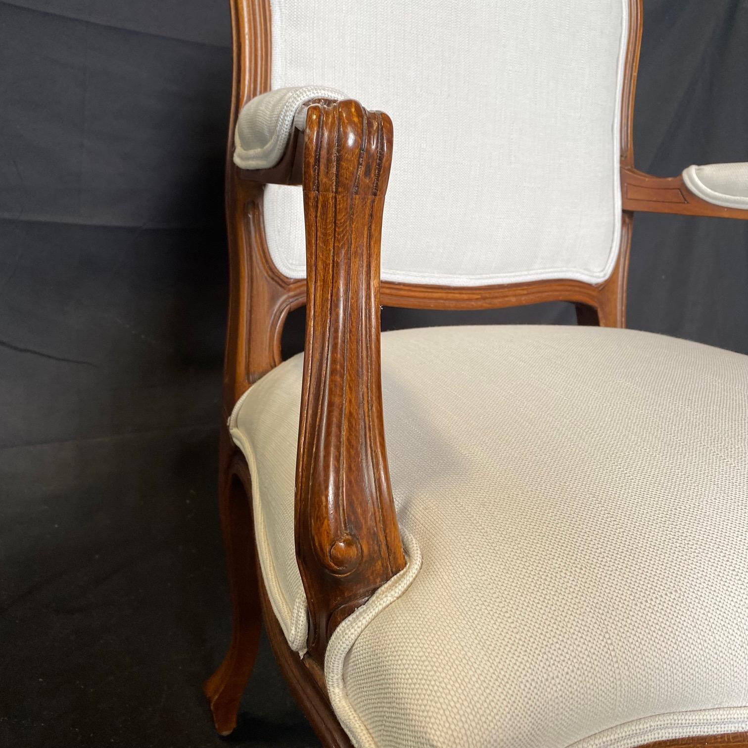 Pair of Elegant French Walnut Louis XV Armchairs  For Sale 5