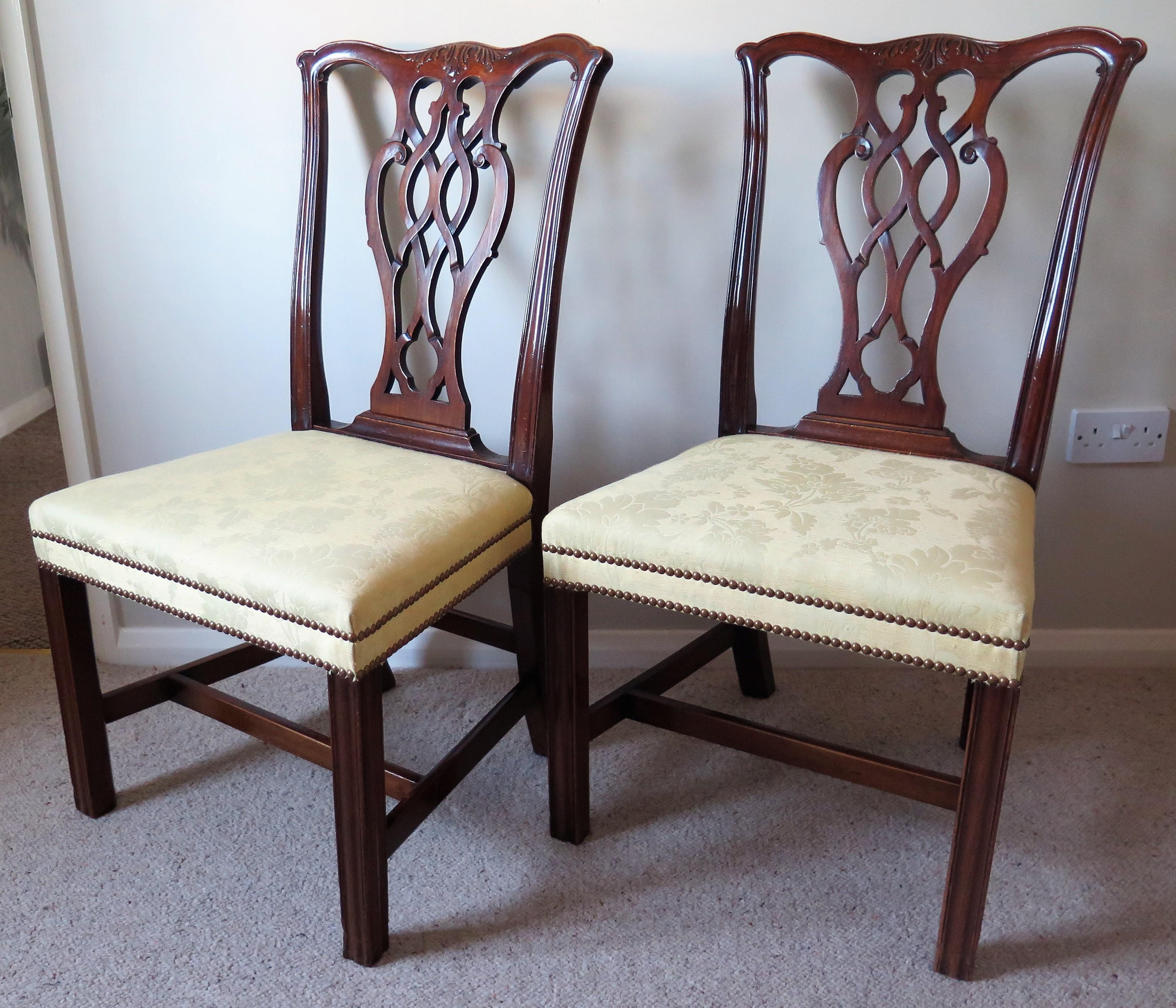 18th Century Pair of Elegant George 111 Mahogany Chippendale Chairs Reupholstered, Circa 1770