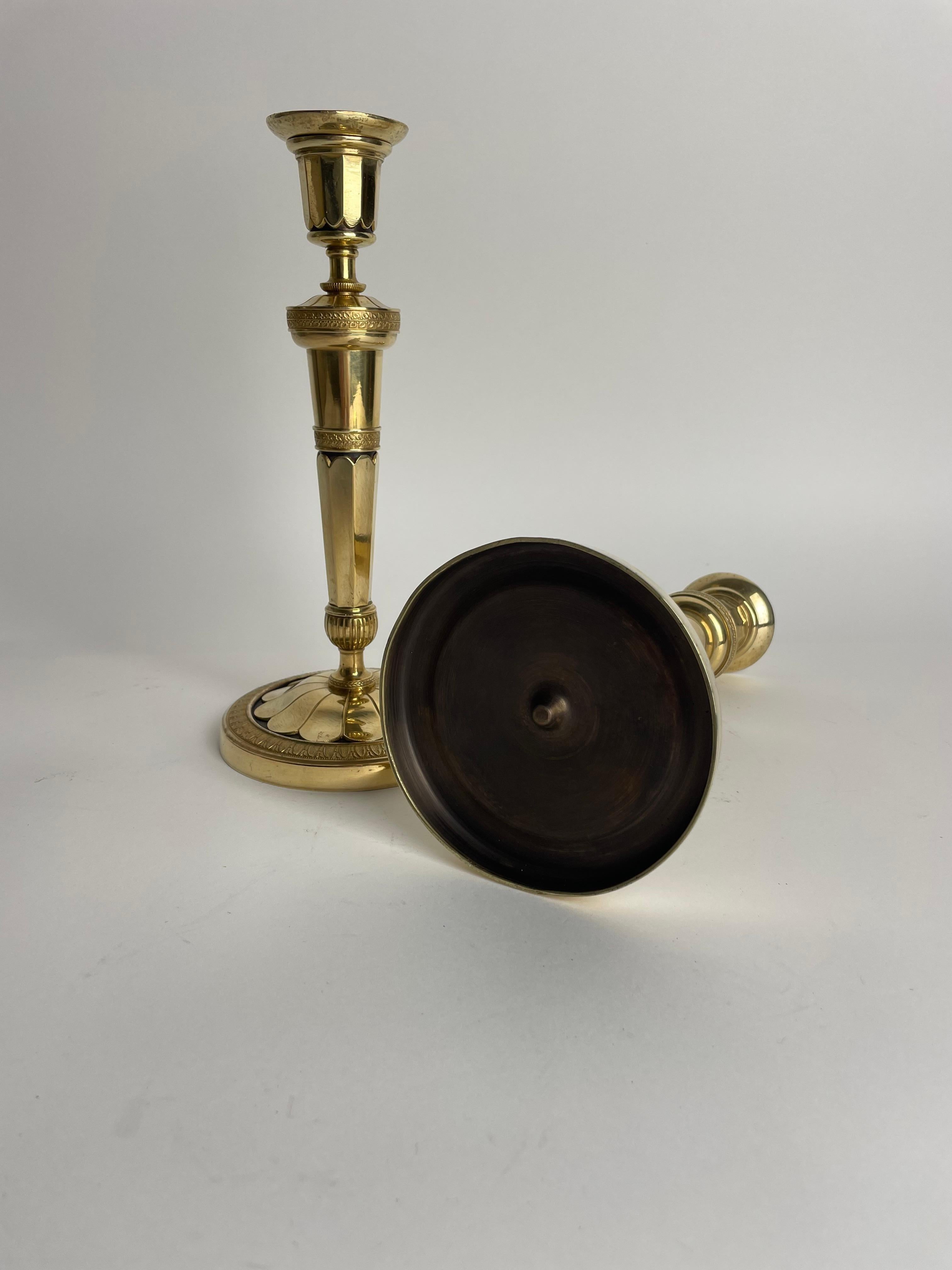 Pair of Elegant Gilded and Dark Patinated Empire Candlesticks, circa 1810 For Sale 3