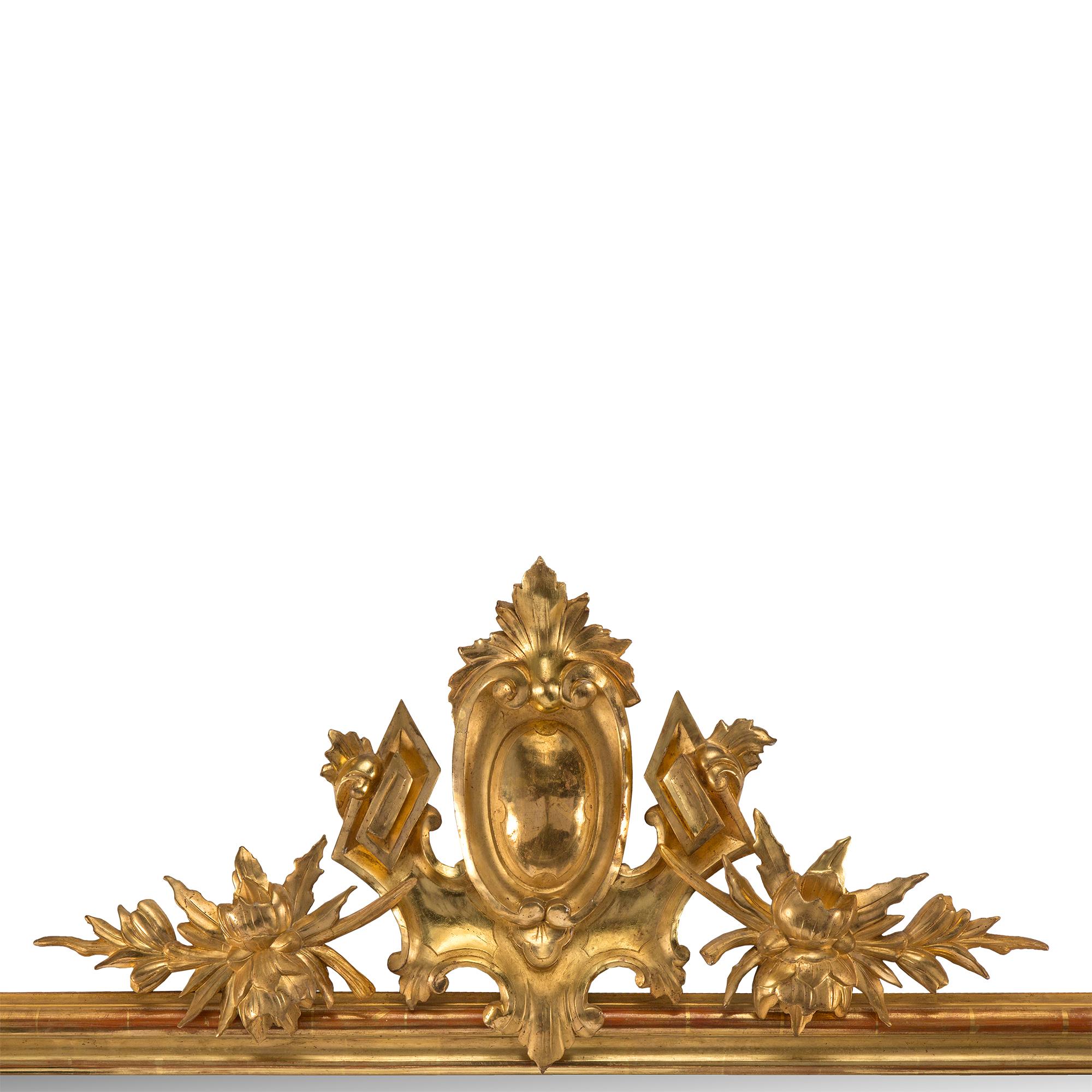 Pair of Elegant Italian 19th Century Horizontal Giltwood Mirrors In Good Condition For Sale In West Palm Beach, FL
