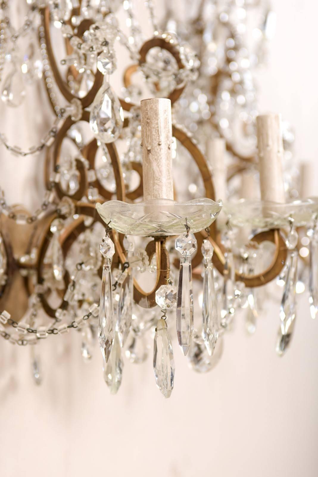 Pair of Elegant Italian Crystal and Gilded Metal Sconces, Mid-20th Century 3