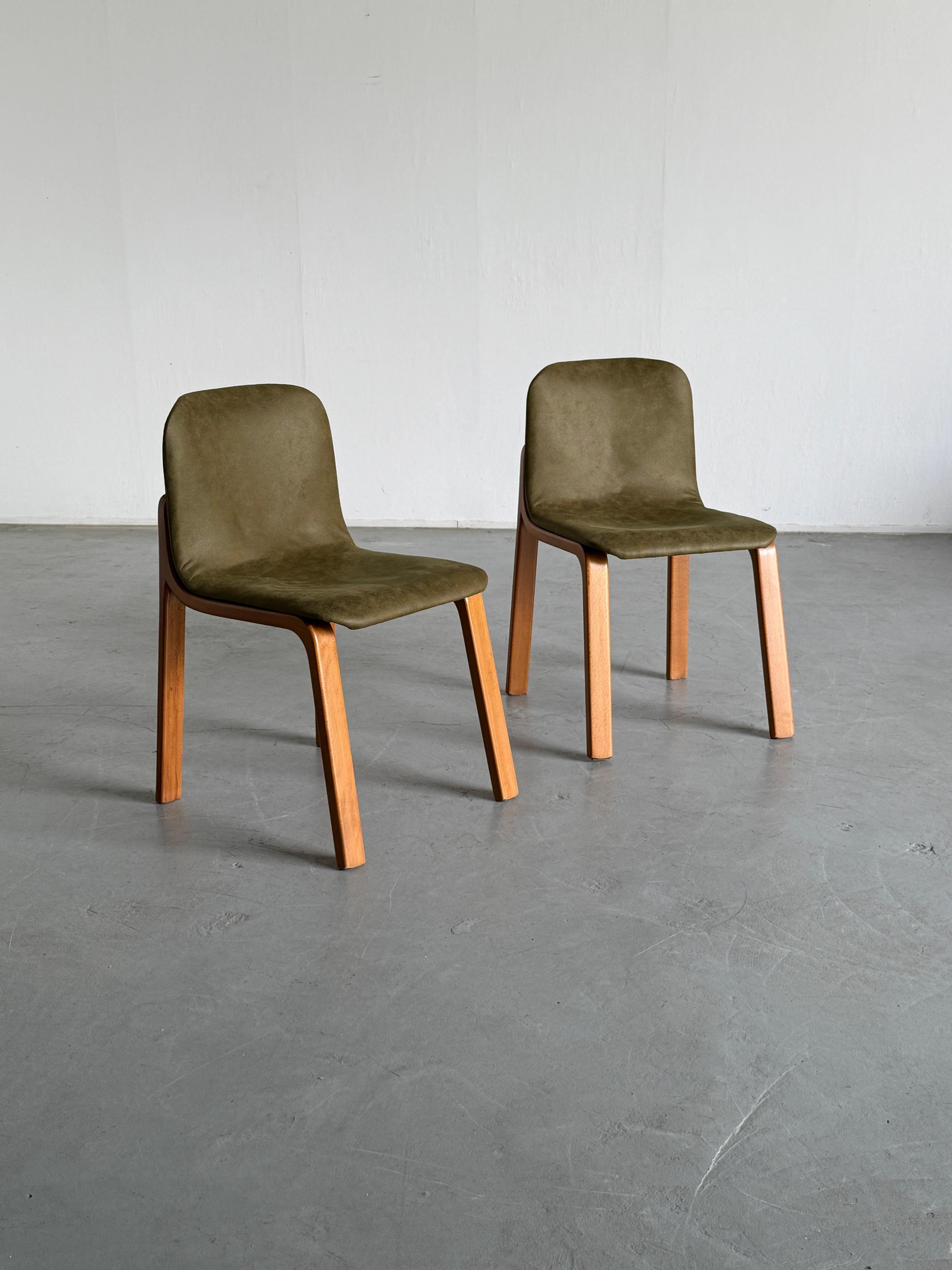 Pair of Elegant Italian MidCentury Bentwood Dining Chairs in Olive