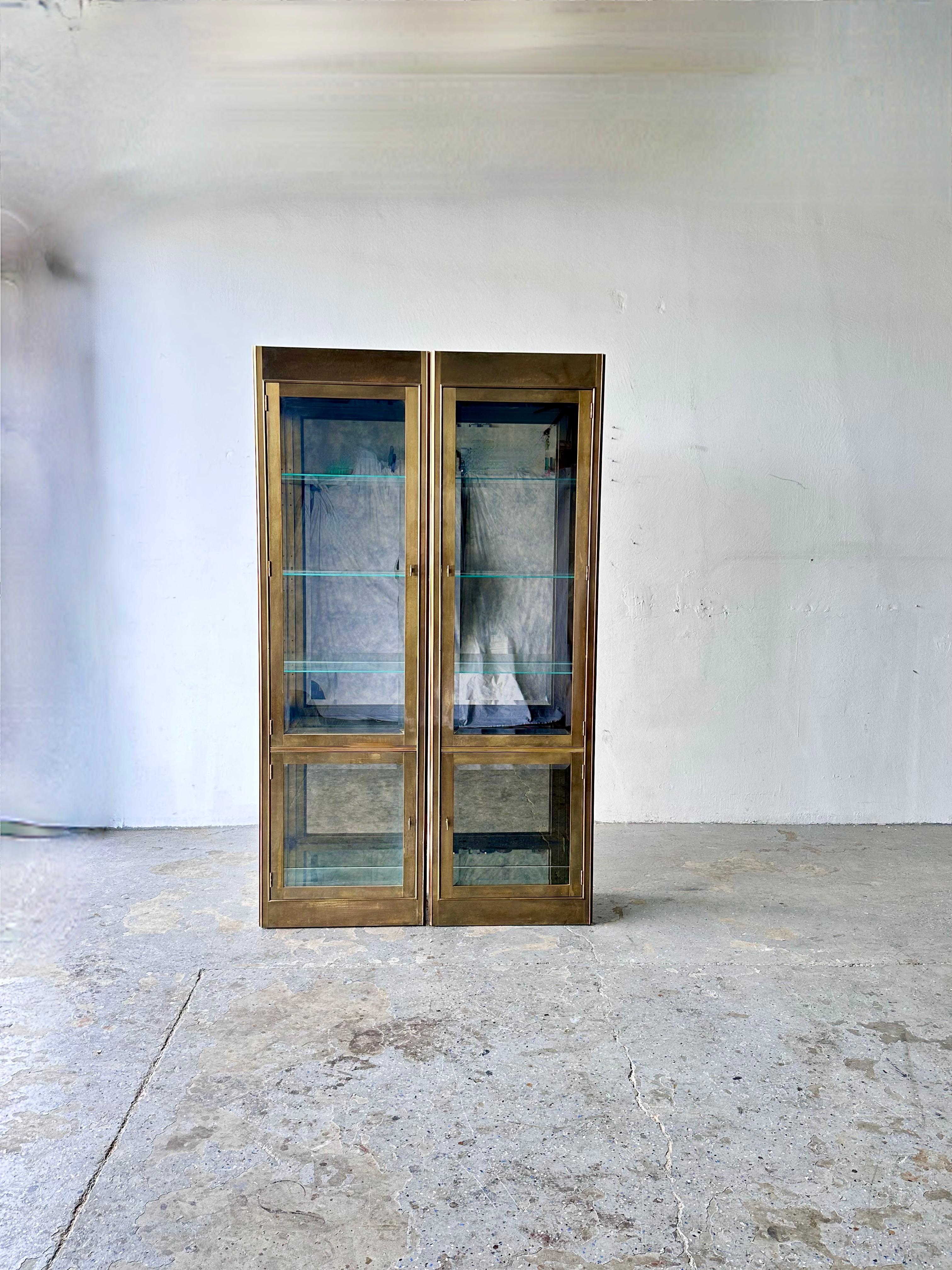 Pair of Elegant Mastercraft Brass Vitrine Display Cabinets 3