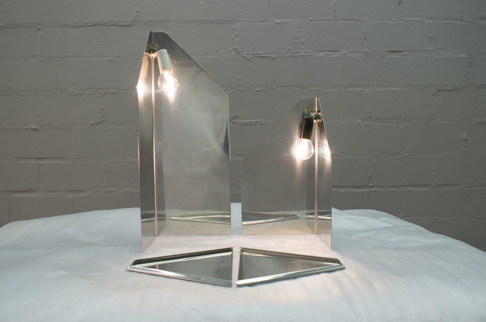 Paire d'élégantes lampes de table d'appoint de style mi-siècle moderne, années 1970 en vente 2
