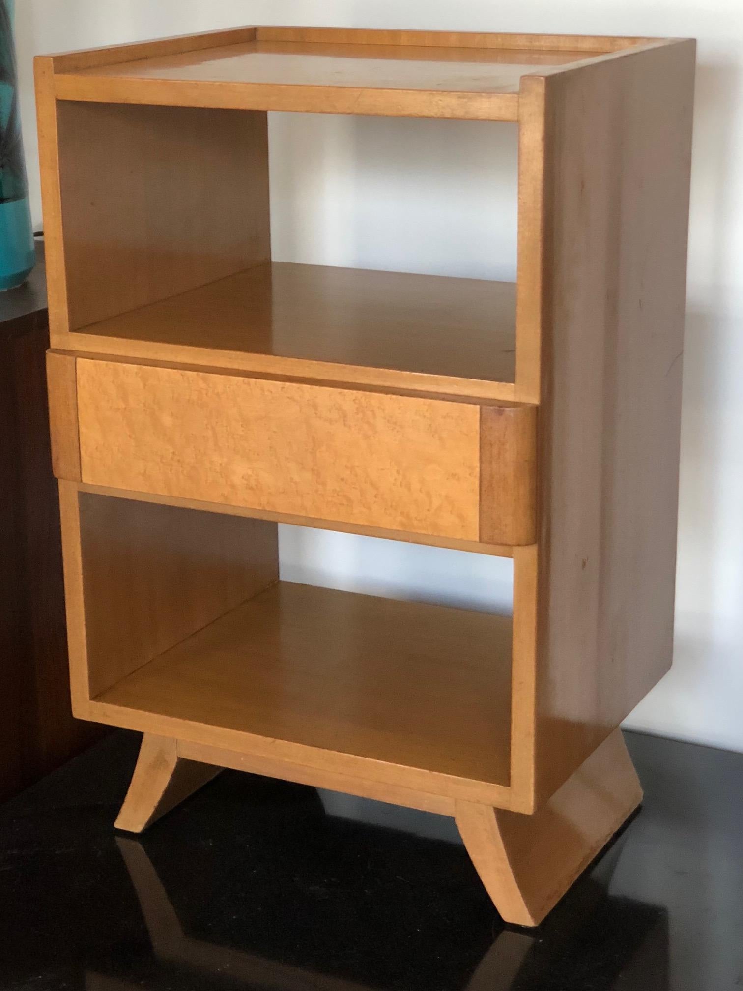 An interesting pair of nightstands by E.Saarinen for Northern Furniture/RWAY in walnut/bird's-eye maple. Single drawer with open-cut-out space above and below allowing these to be placed anywhere in the room. Architectural construction with