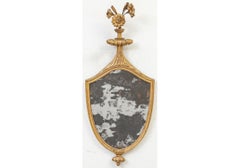 Paar elegante, vergoldete und vergoldete Regency-Spiegel in Schildform