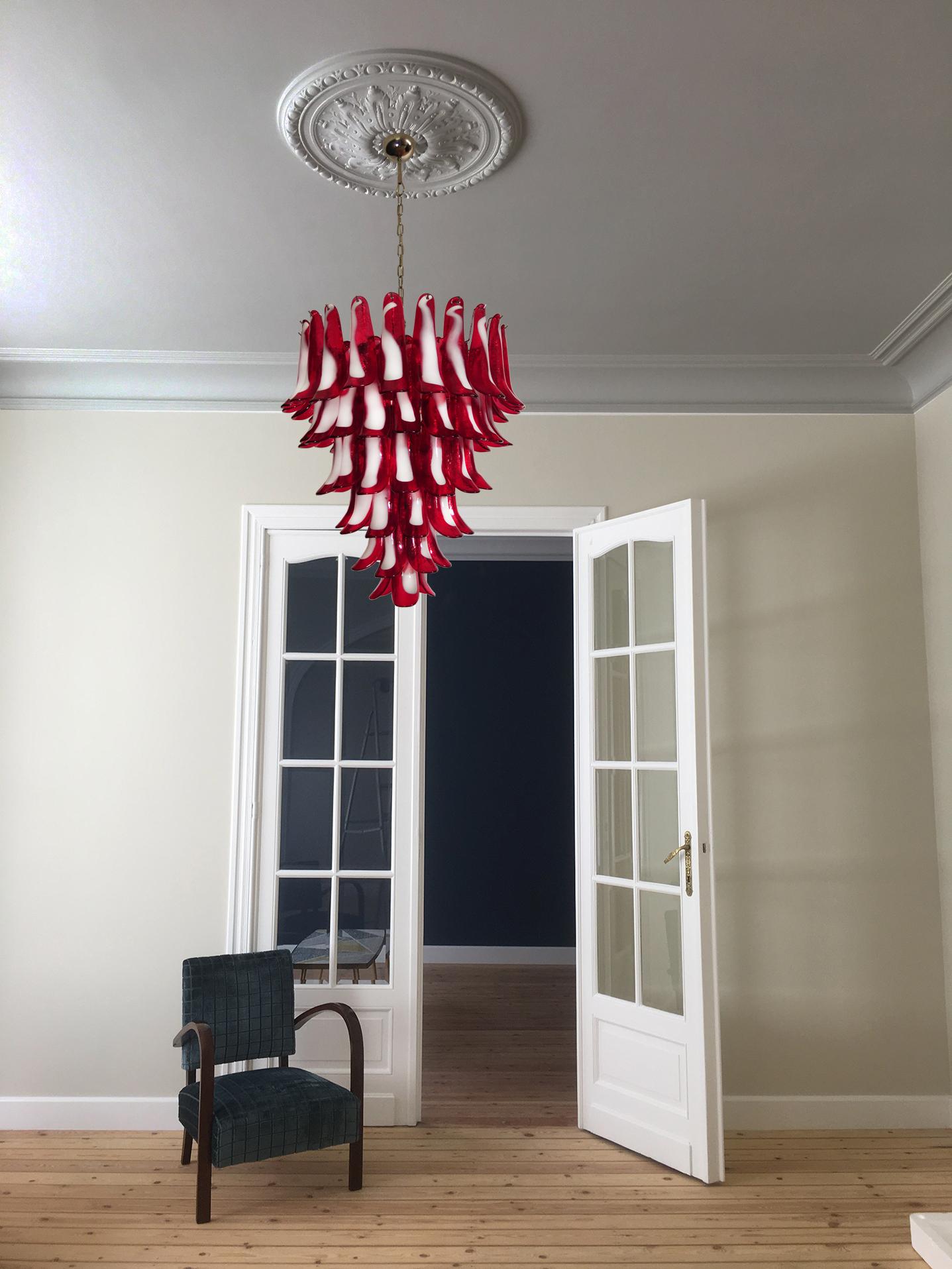 Pair of Elegant Petal Chandeliers, Murano 3