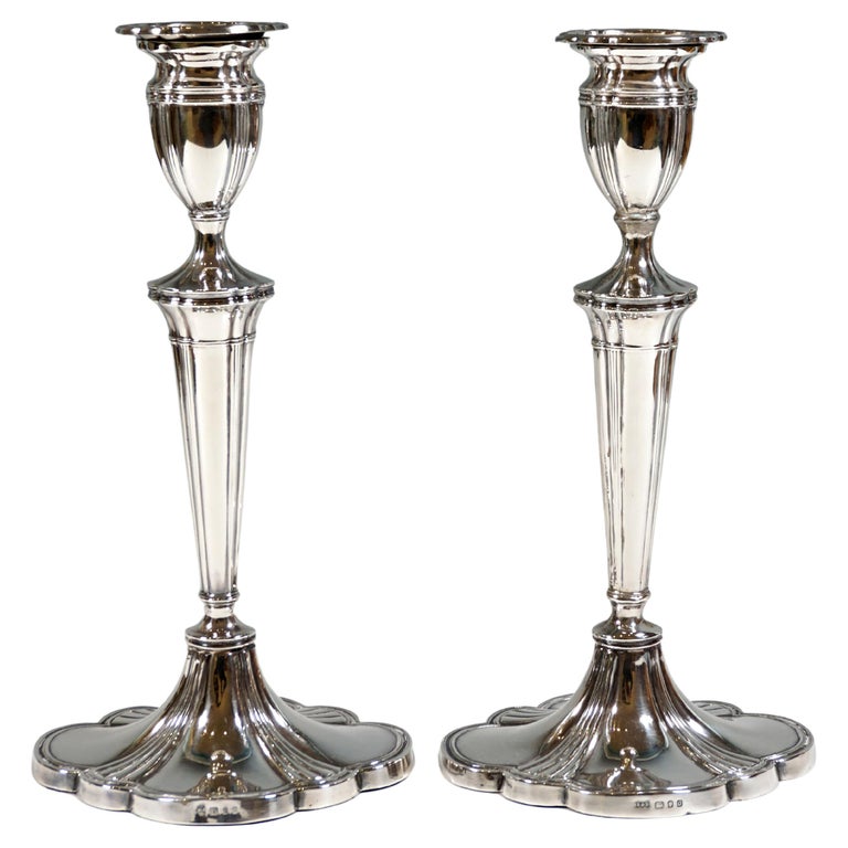 Pair of Elegant Silver 925 Candle Holders, London, England, 20th Century For Sale