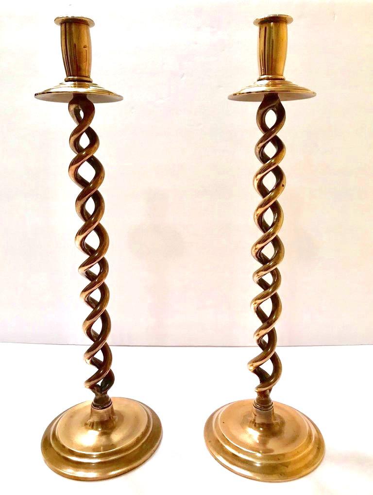 Pair of Elegant Victorian Candleholders in Braided Brass Metal 4