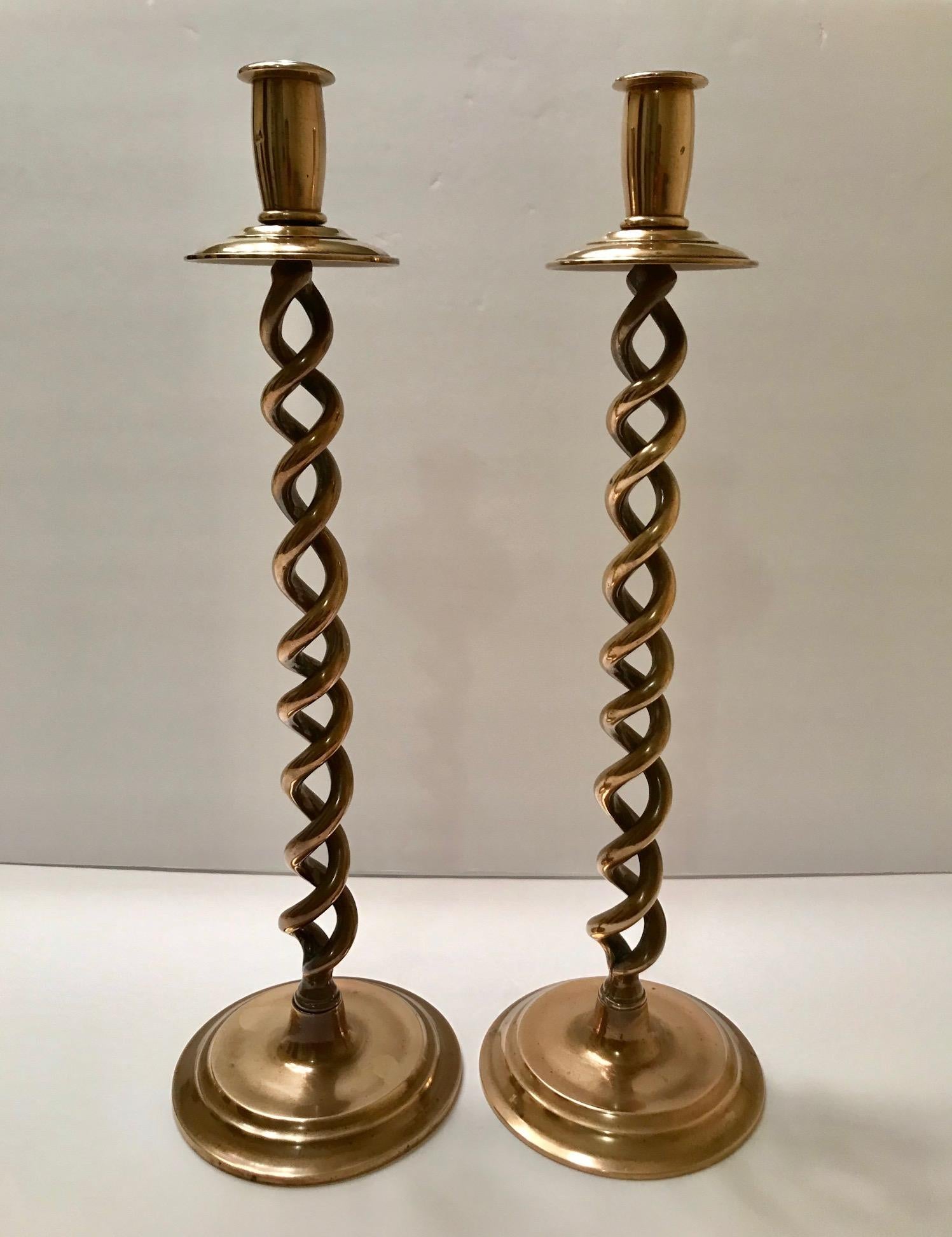 Pair of Elegant Victorian Candleholders in Braided Brass Metal 5