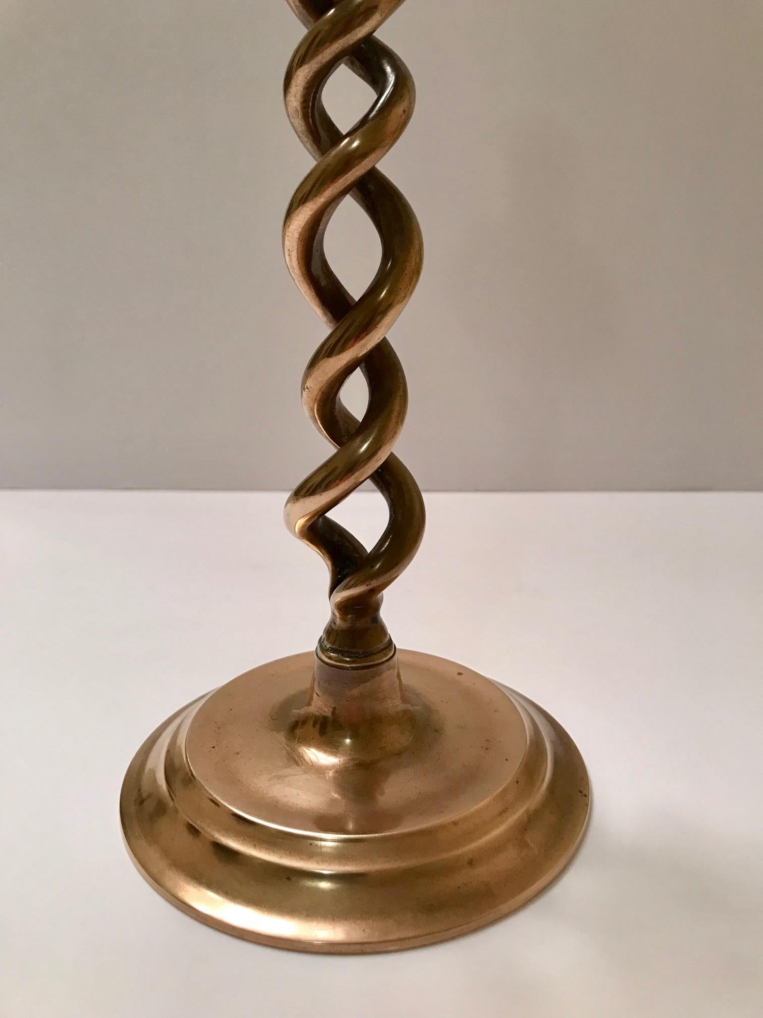 Mid-20th Century Pair of Elegant Victorian Candleholders in Braided Brass Metal
