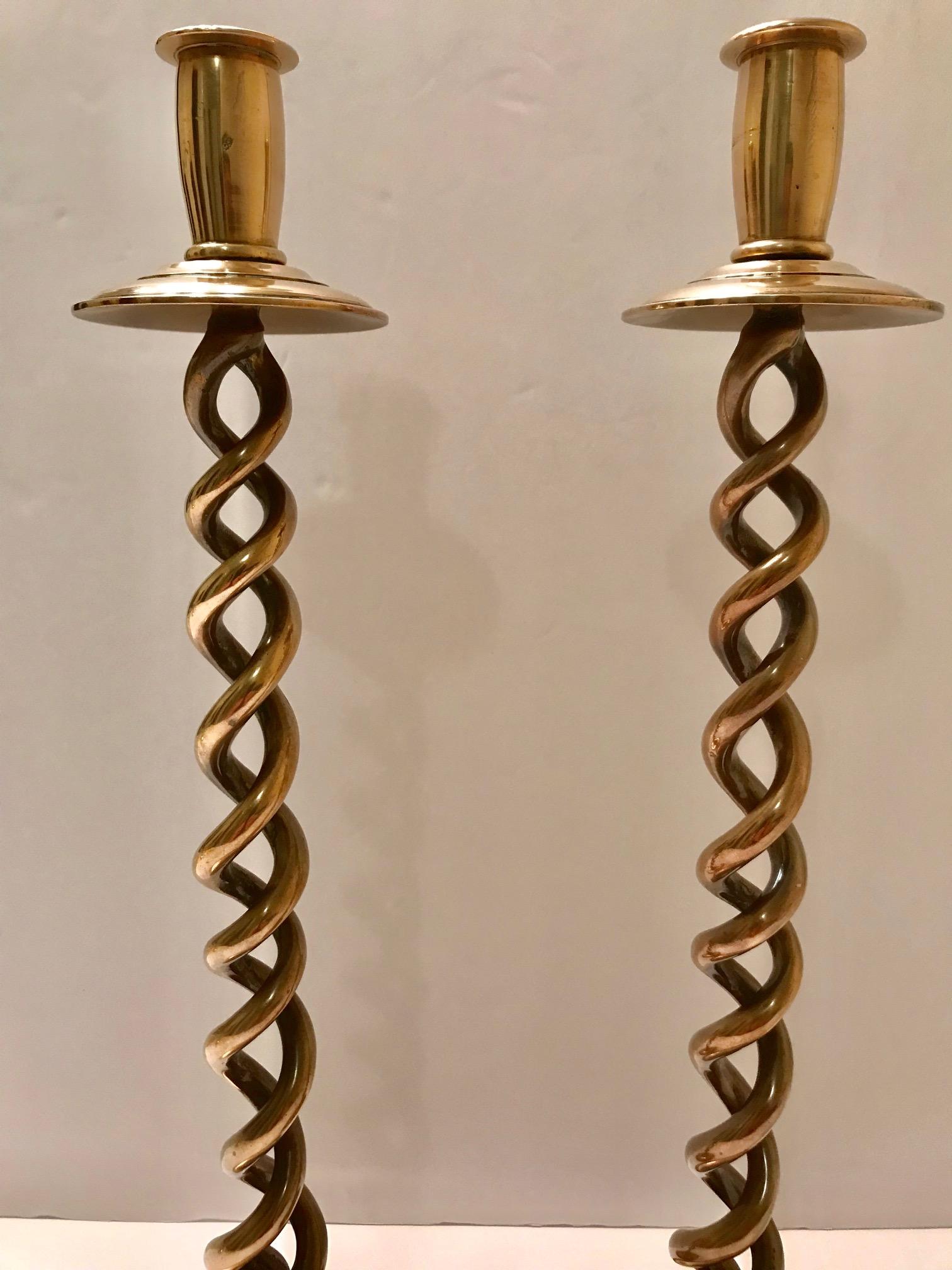 Pair of Elegant Victorian Candleholders in Braided Brass Metal 2