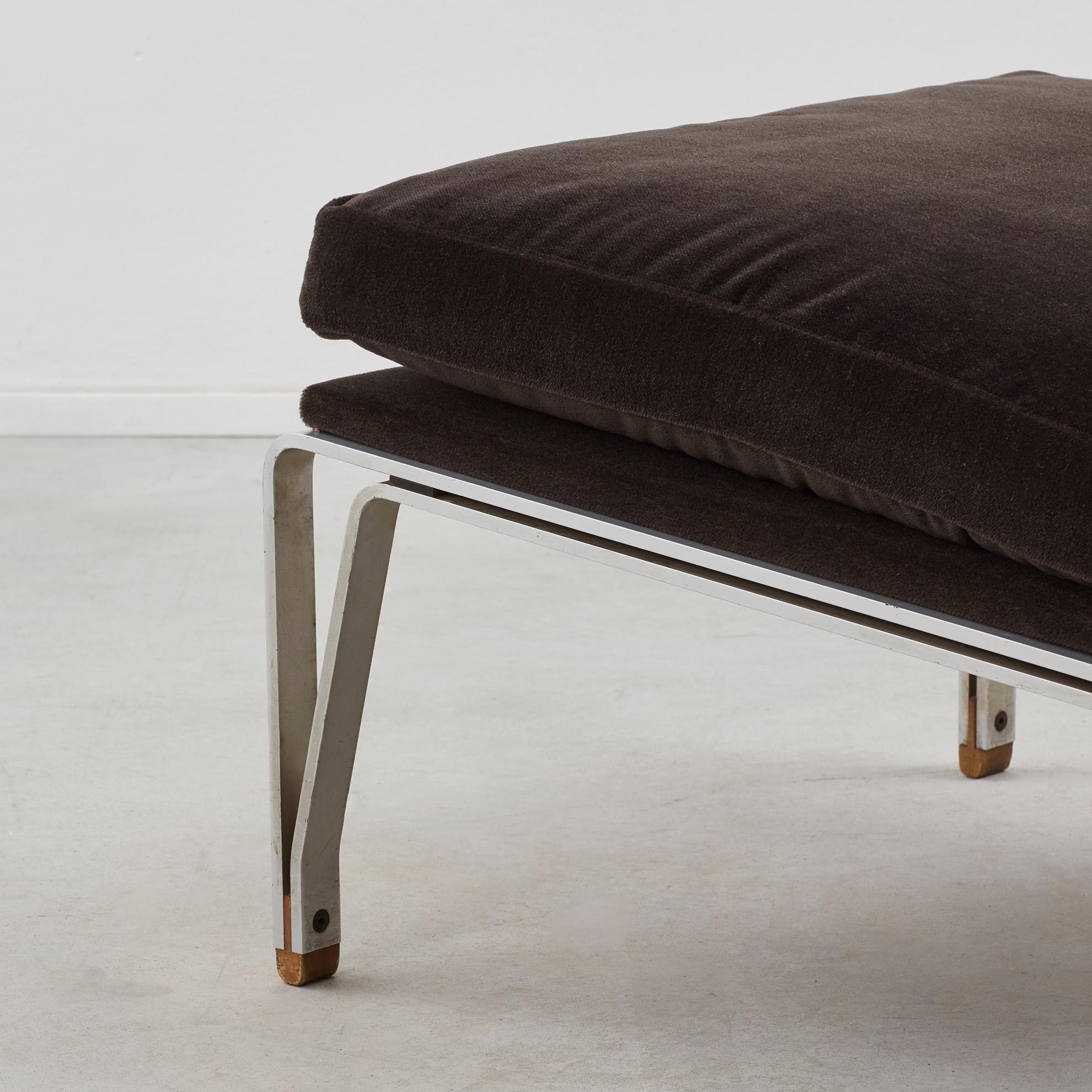 Paar Eleonora Peduzzi Riva mod '867' Sessel- Italien, 1950er Jahre im Angebot 3