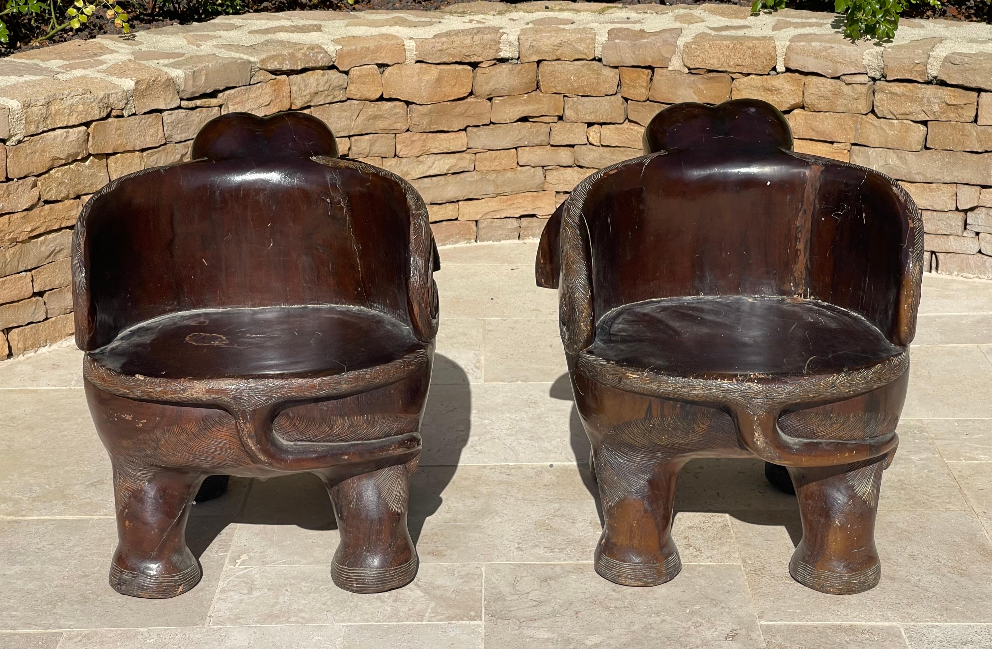 Coppia di poltrone a forma di elefante in vendita 7