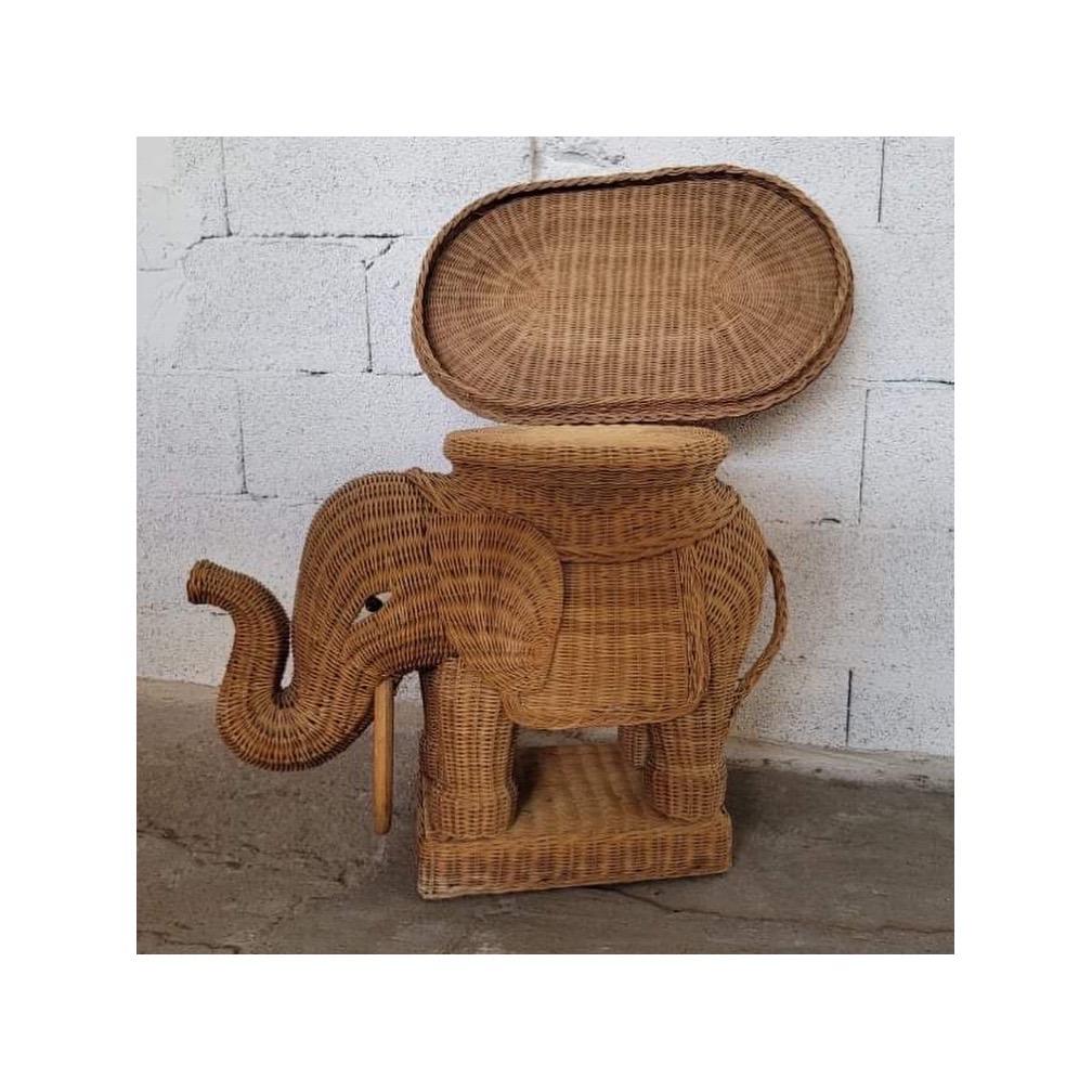 French Pair of Elephant Shaped Wicker Sofa Ends, 1970 in Vivaï del Sud Style For Sale