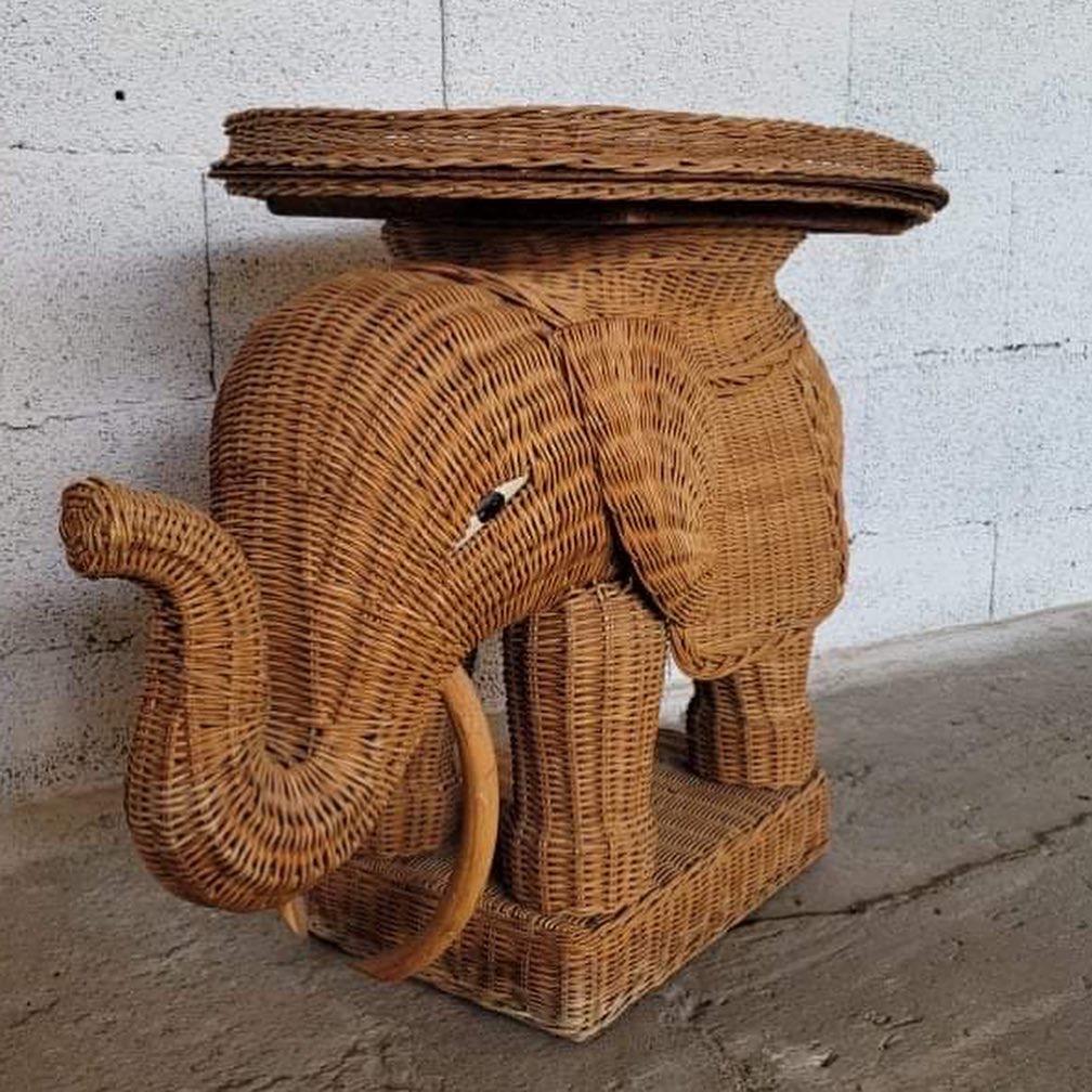 Pair of Elephant Shaped Wicker Sofa Ends, 1970 in Vivaï del Sud Style For Sale 1