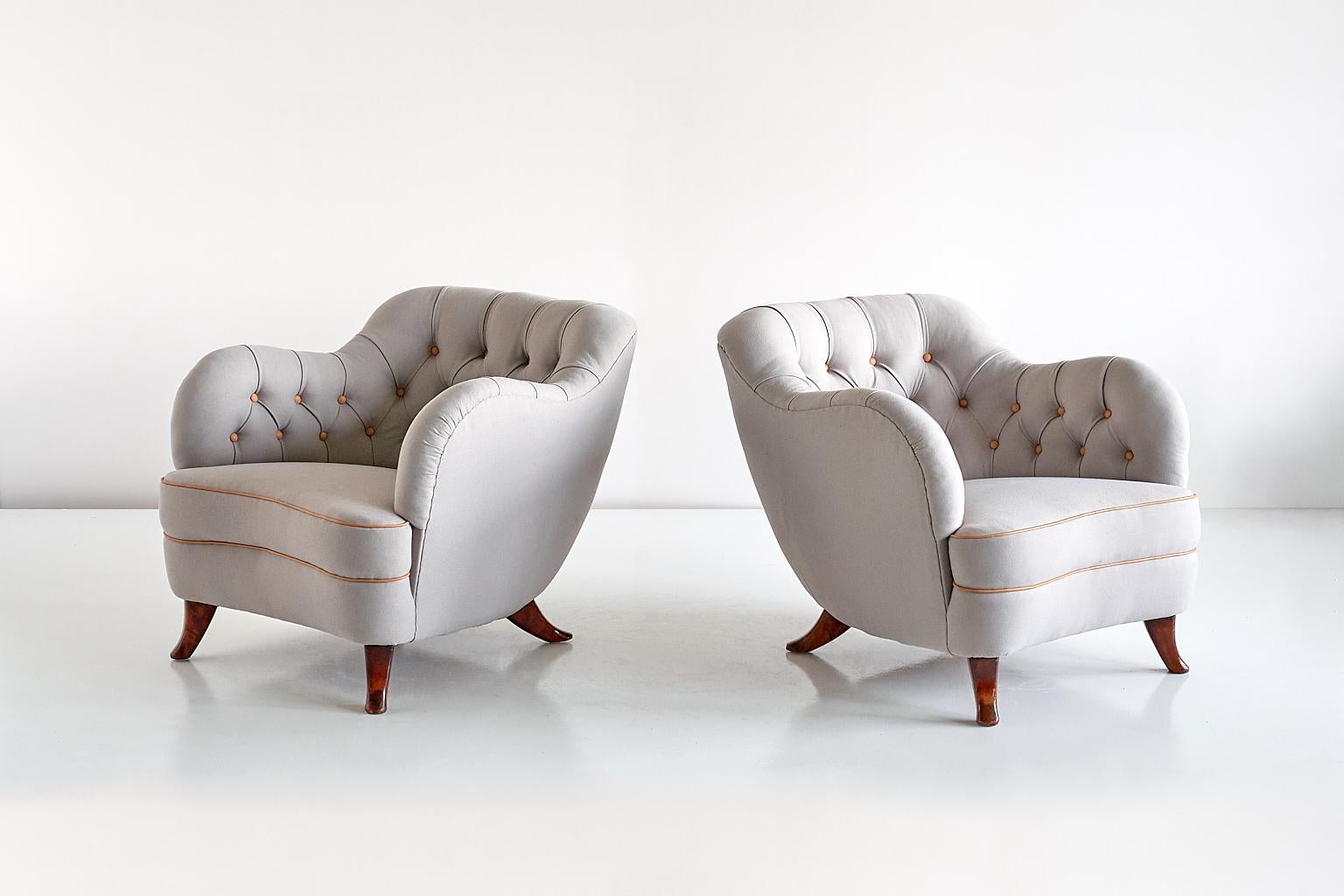 Scandinave moderne Paire de fauteuils Elias Svedberg pour Nordiska Kompaniet, Suède, années 1940 en vente