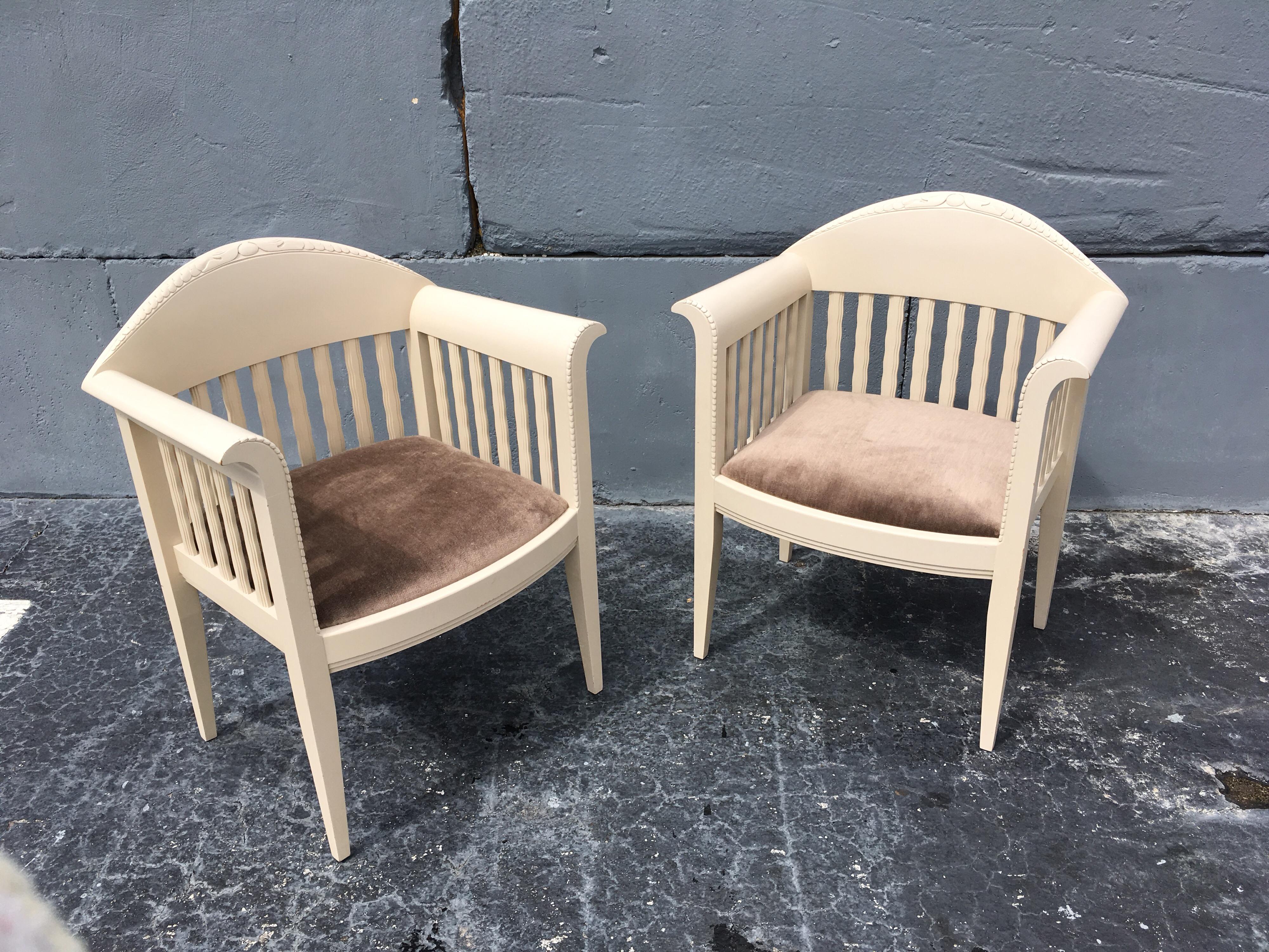 Made by Adelta in Finland, signed Saarinen 