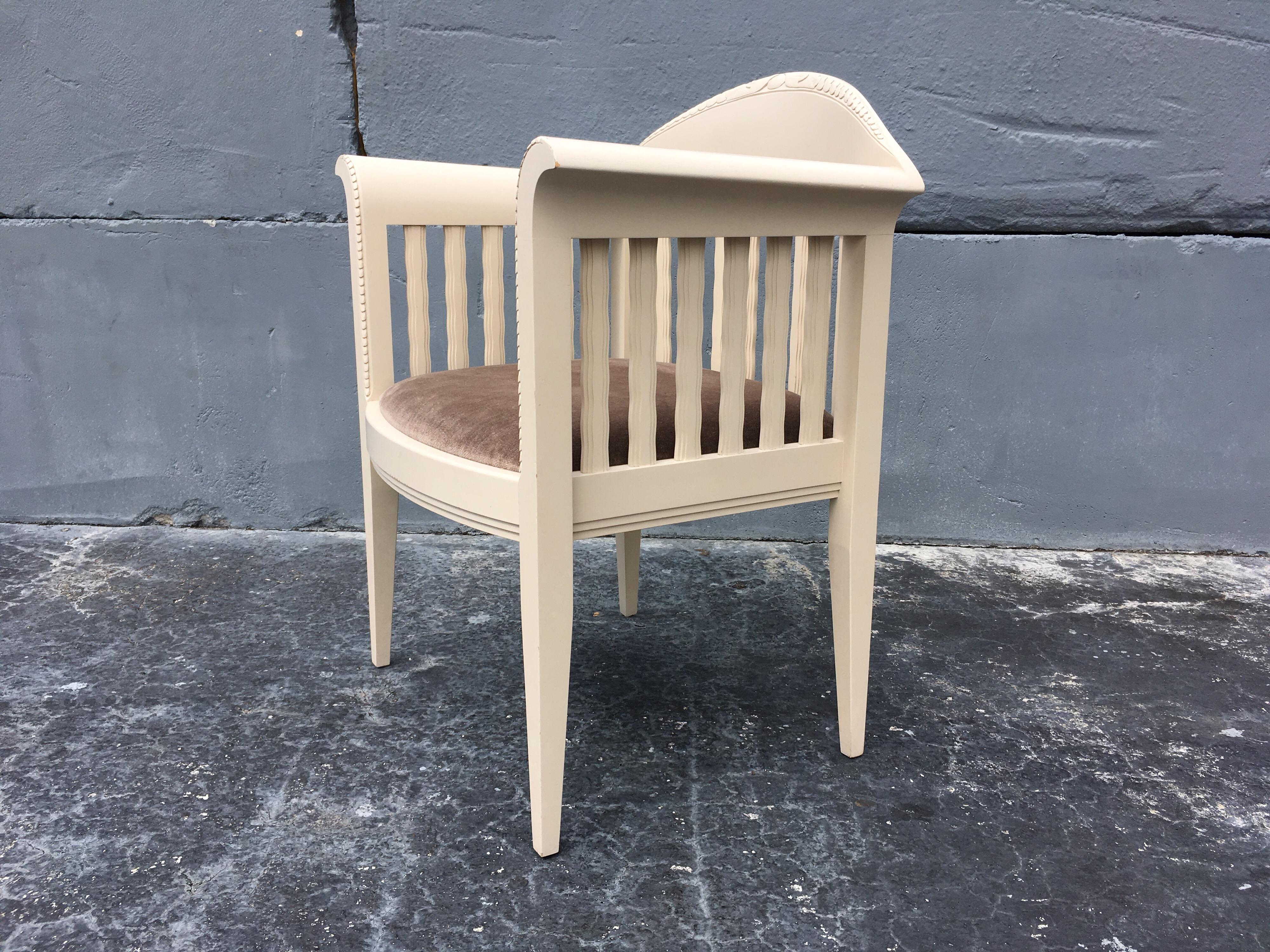 Late 20th Century Pair of Eliel Saarinen Chairs