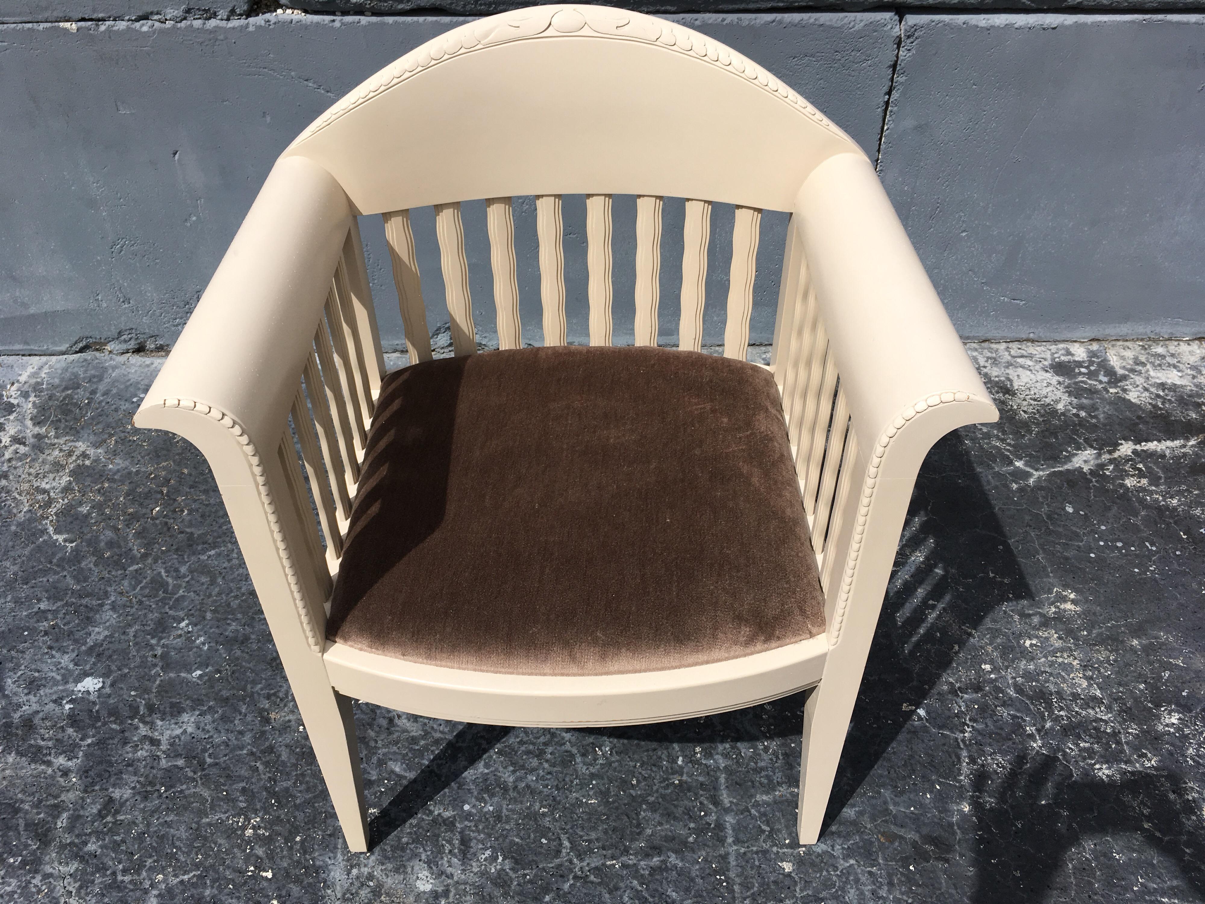 Pair of Eliel Saarinen Chairs 1