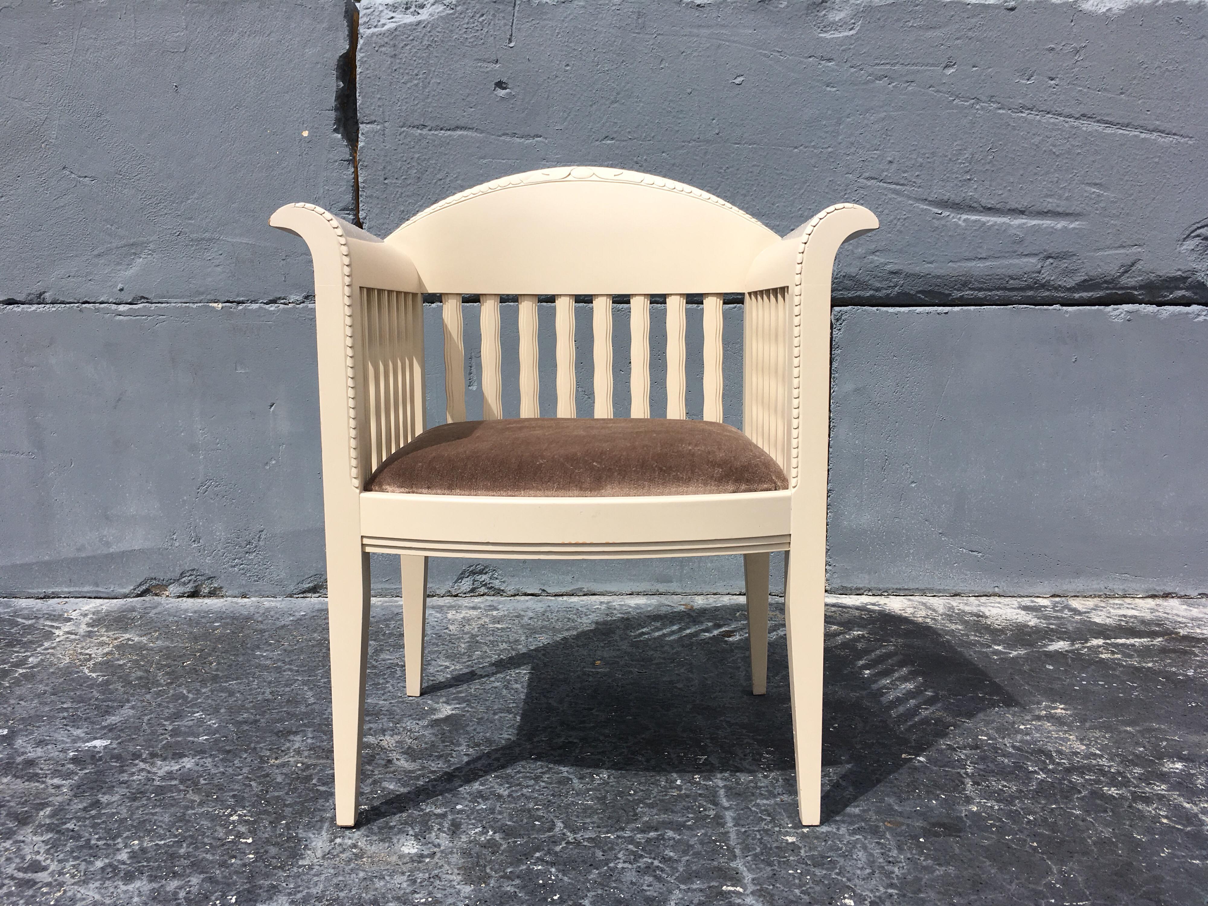 Pair of Eliel Saarinen Chairs 2
